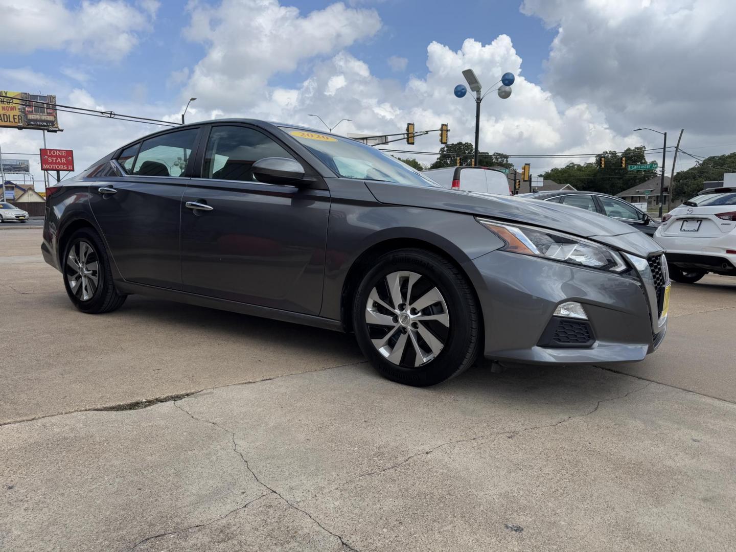 2020 GRAY NISSAN ALTIMA 2.5 S (1N4BL4BV0LC) , located at 5900 E. Lancaster Ave., Fort Worth, TX, 76112, (817) 457-5456, 0.000000, 0.000000 - Photo#2