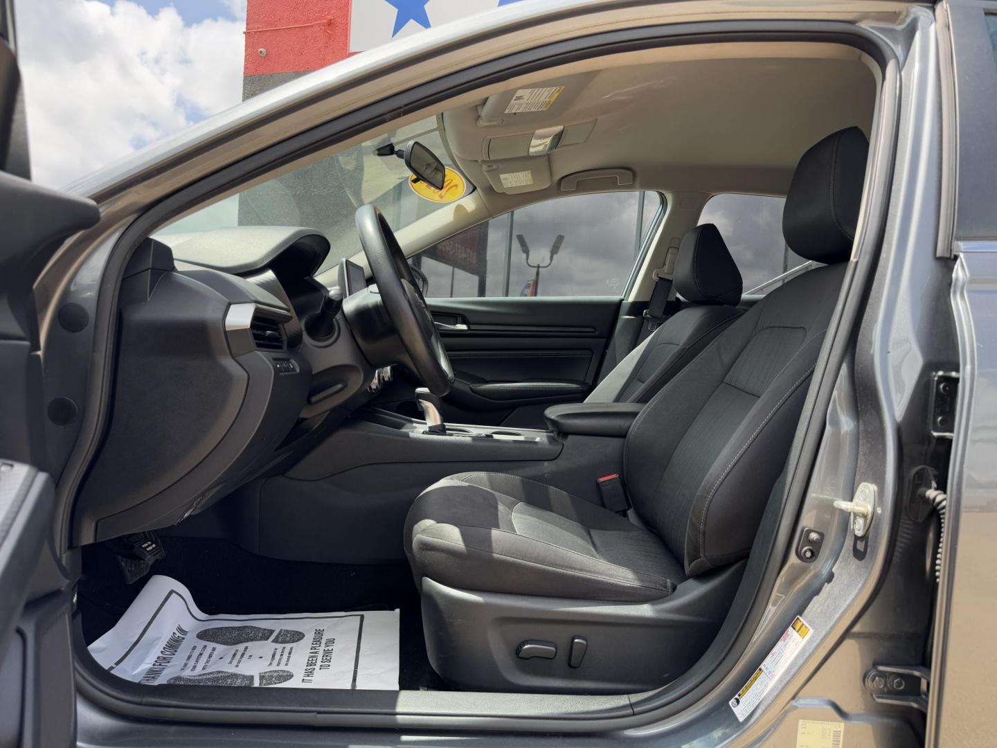 2020 GRAY NISSAN ALTIMA 2.5 S (1N4BL4BV0LC) , located at 5900 E. Lancaster Ave., Fort Worth, TX, 76112, (817) 457-5456, 0.000000, 0.000000 - Photo#8