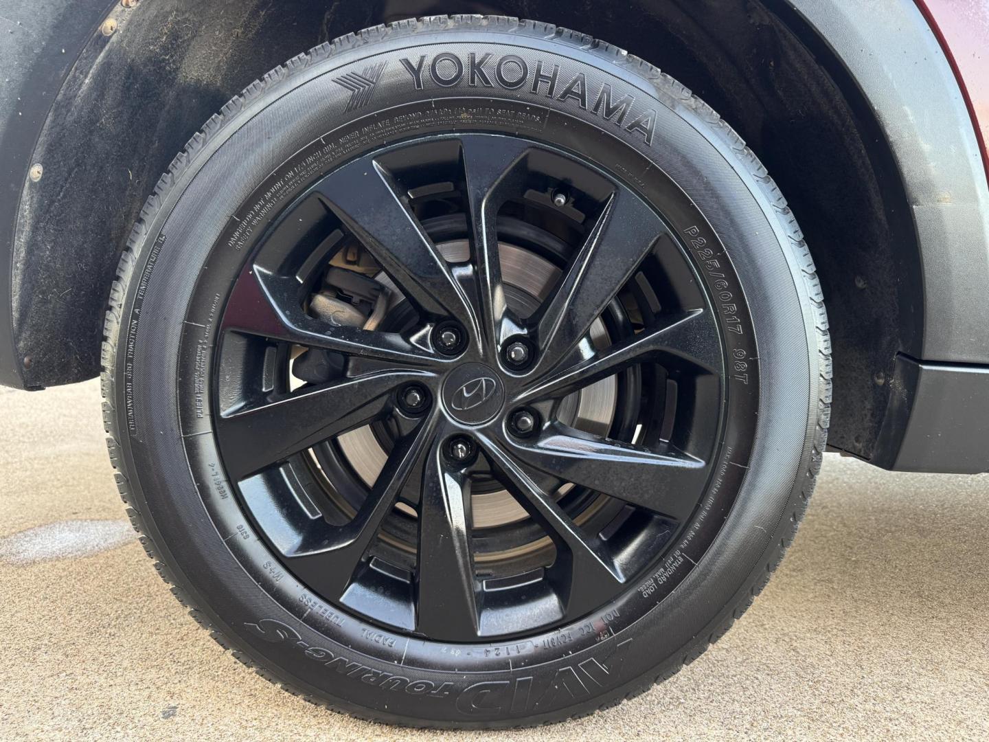 2019 RED HYUNDAI TUCSON SE (KM8J23A49KU) , located at 5900 E. Lancaster Ave., Fort Worth, TX, 76112, (817) 457-5456, 0.000000, 0.000000 - Photo#23