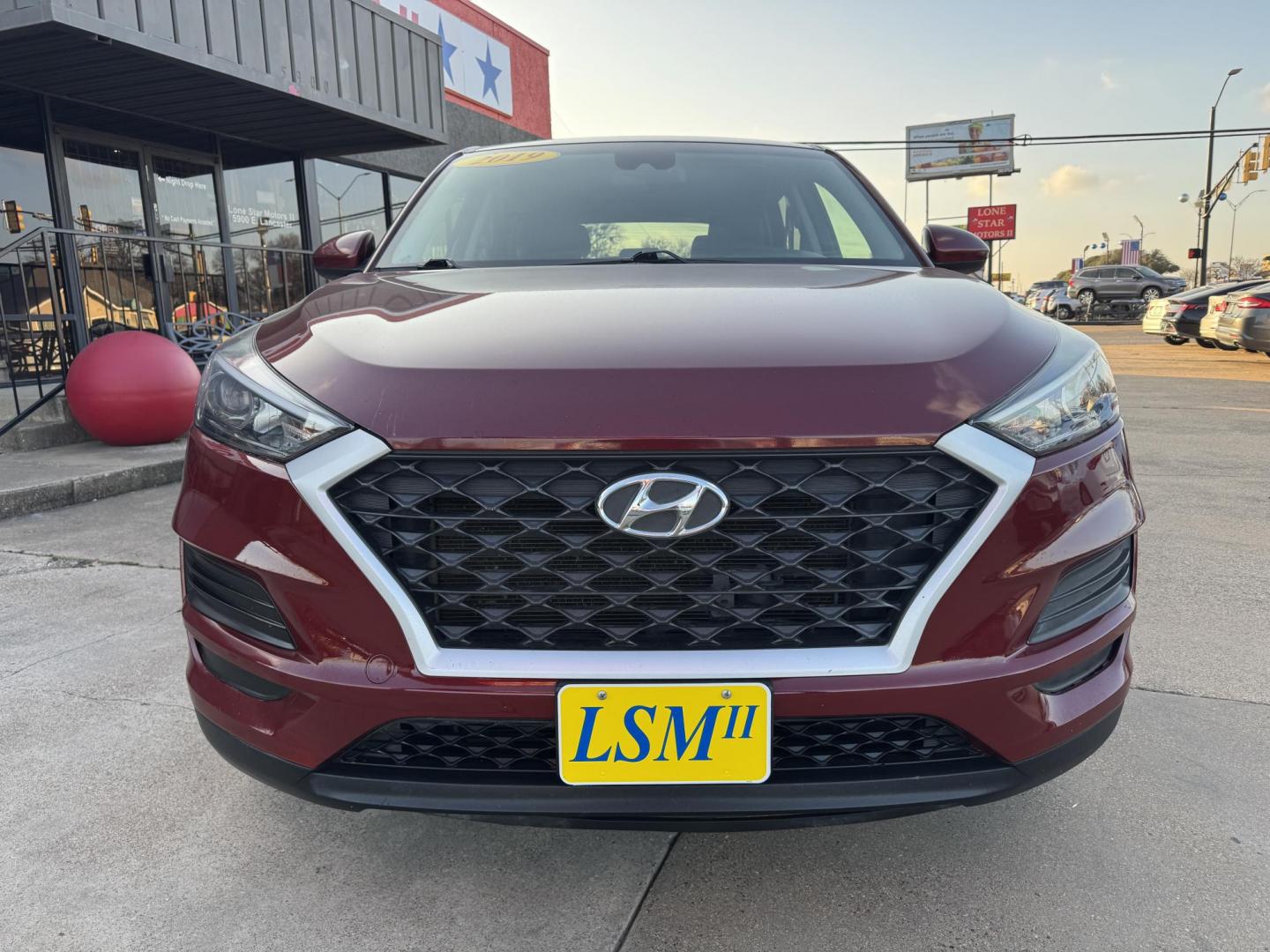 2019 RED HYUNDAI TUCSON SE (KM8J23A49KU) , located at 5900 E. Lancaster Ave., Fort Worth, TX, 76112, (817) 457-5456, 0.000000, 0.000000 - Photo#1