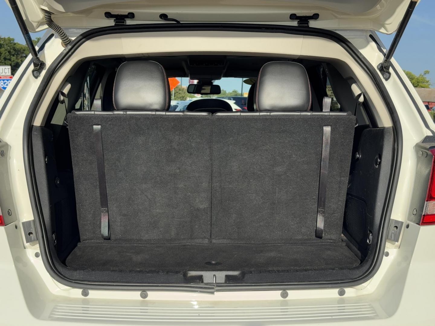 2019 WHITE DODGE JOURNEY GT (3C4PDDEG3KT) , located at 5900 E. Lancaster Ave., Fort Worth, TX, 76112, (817) 457-5456, 0.000000, 0.000000 - Photo#5