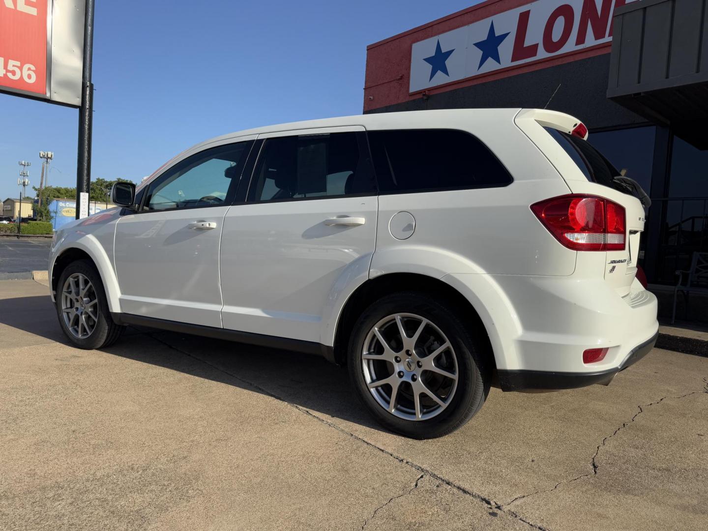 2019 WHITE DODGE JOURNEY GT (3C4PDDEG3KT) , located at 5900 E. Lancaster Ave., Fort Worth, TX, 76112, (817) 457-5456, 0.000000, 0.000000 - Photo#6