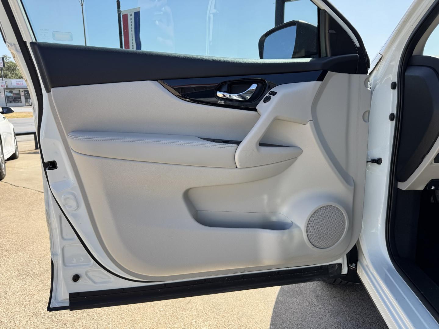2020 WHITE NISSAN ROGUE SPORT S; SL; S (JN1BJ1CV9LW) , located at 5900 E. Lancaster Ave., Fort Worth, TX, 76112, (817) 457-5456, 0.000000, 0.000000- Photo#7