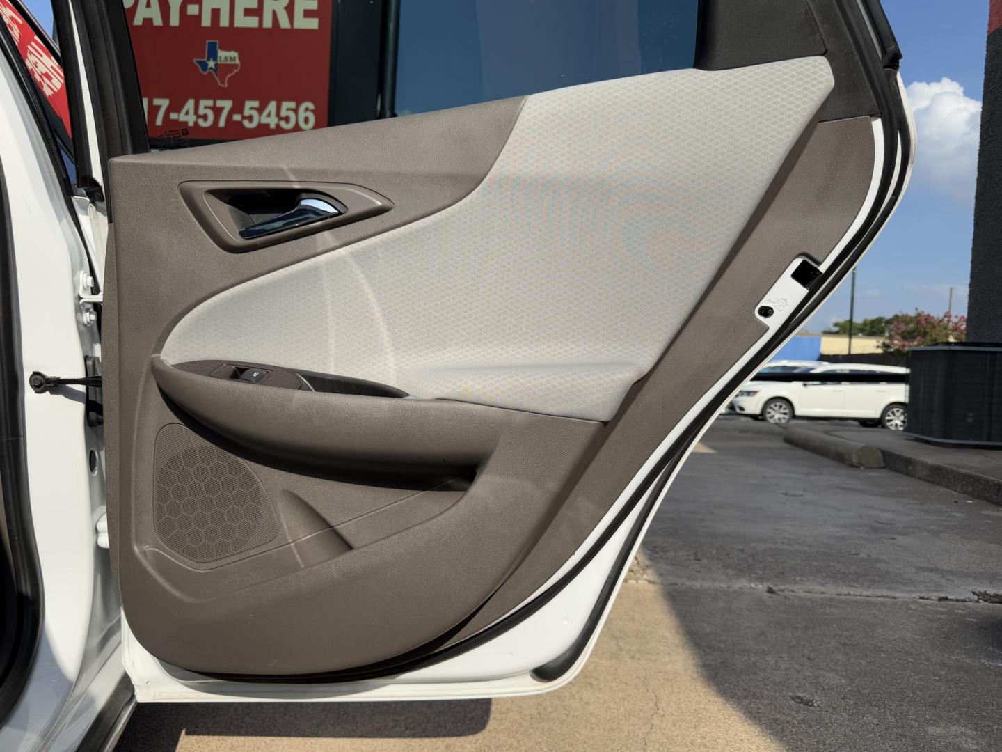 2018 WHITE CHEVROLET MALIBU LT (2FL) (1G1ZD5ST3JF) , located at 5900 E. Lancaster Ave., Fort Worth, TX, 76112, (817) 457-5456, 0.000000, 0.000000 - Photo#12