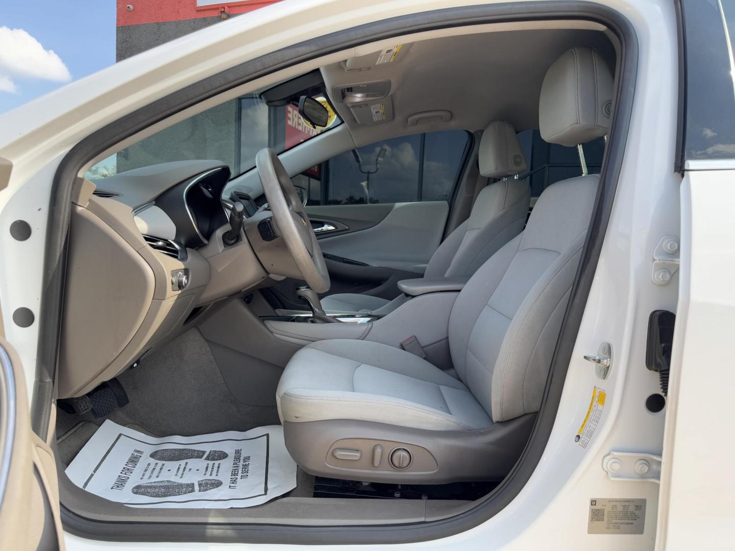 2018 WHITE CHEVROLET MALIBU LT (2FL) (1G1ZD5ST3JF) , located at 5900 E. Lancaster Ave., Fort Worth, TX, 76112, (817) 457-5456, 0.000000, 0.000000 - Photo#8