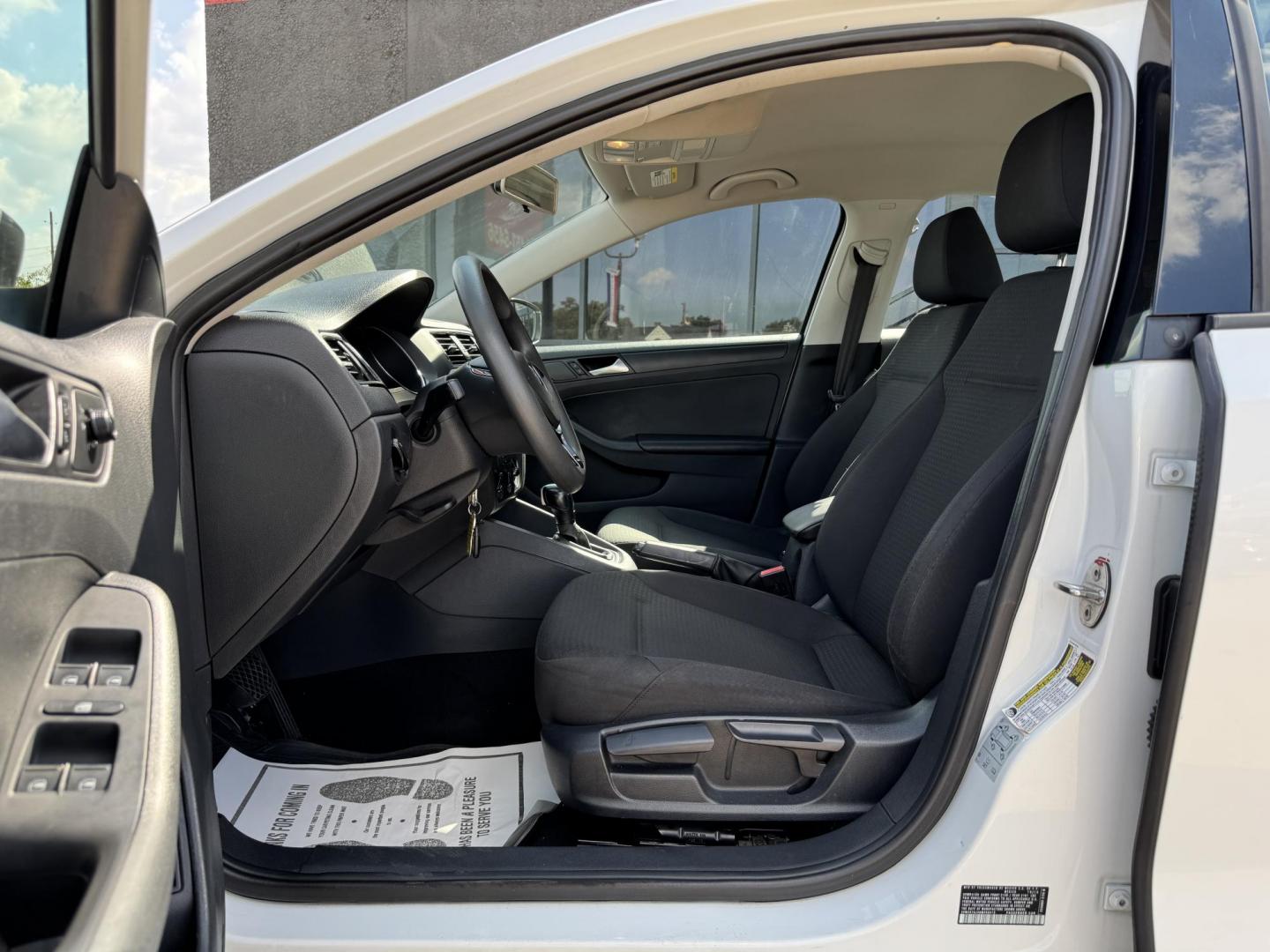 2016 WHITE /BLACK VOLKSWAGEN JETTA 1.4T S (3VW267AJ4GM) , located at 5900 E. Lancaster Ave., Fort Worth, TX, 76112, (817) 457-5456, 0.000000, 0.000000 - Photo#8