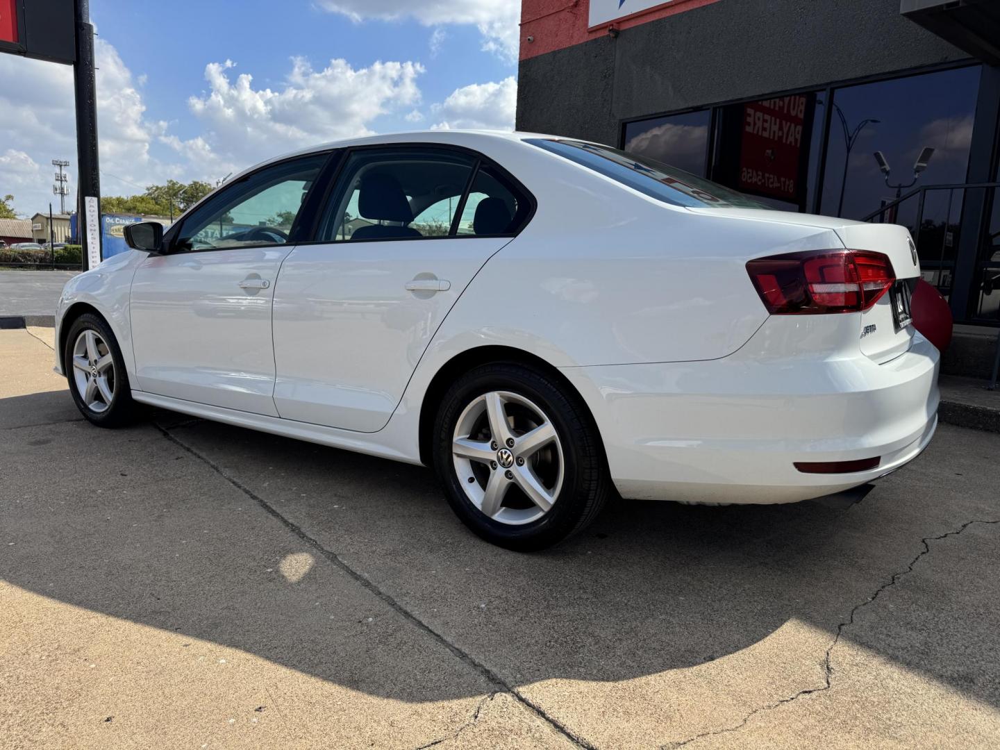 2016 WHITE /BLACK VOLKSWAGEN JETTA 1.4T S (3VW267AJ4GM) , located at 5900 E. Lancaster Ave., Fort Worth, TX, 76112, (817) 457-5456, 0.000000, 0.000000 - Photo#6