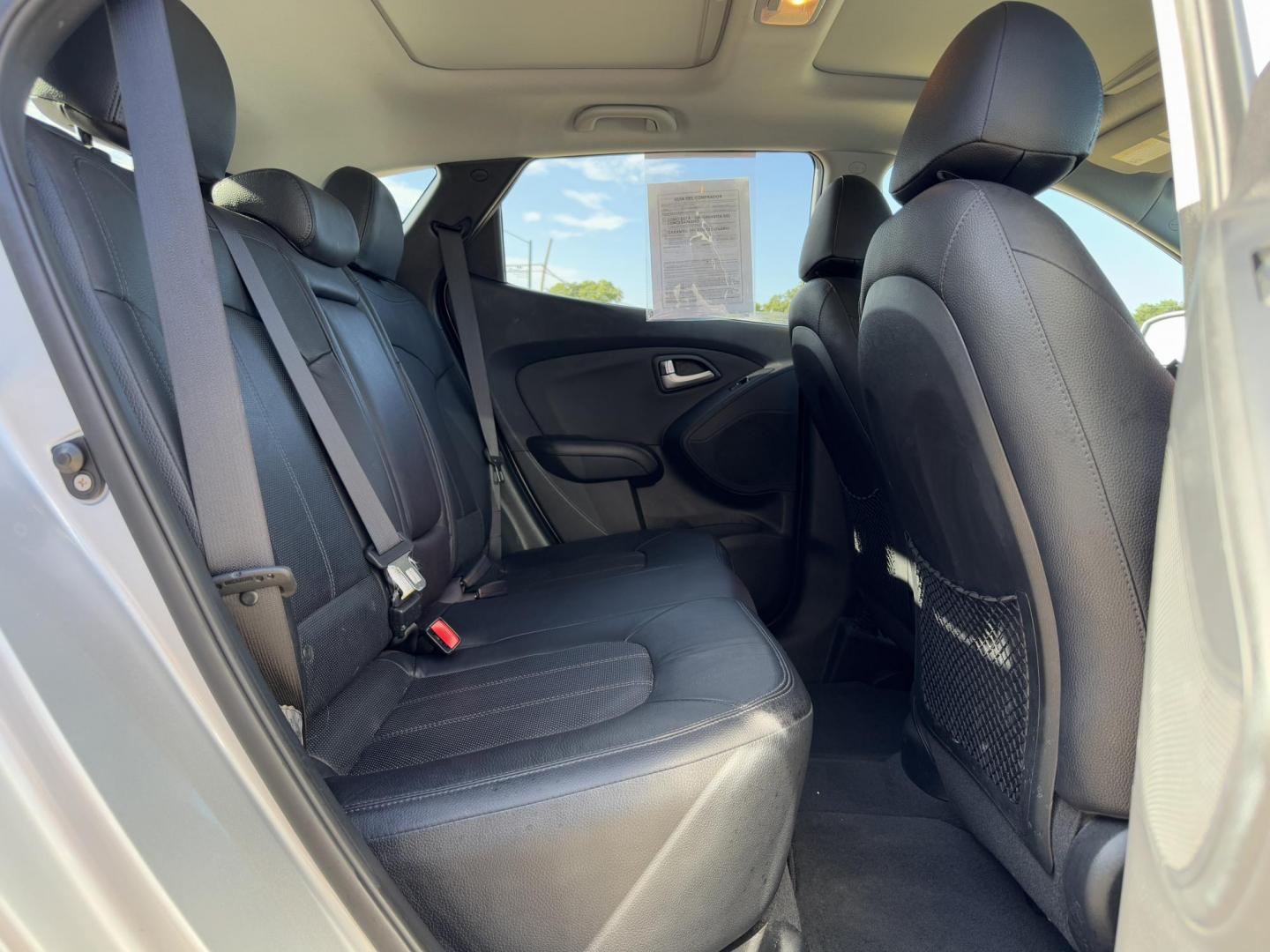 2013 SILVER HYUNDAI TUCSON GLS; LIMITED (KM8JUCAC9DU) , located at 5900 E. Lancaster Ave., Fort Worth, TX, 76112, (817) 457-5456, 0.000000, 0.000000 - Photo#13