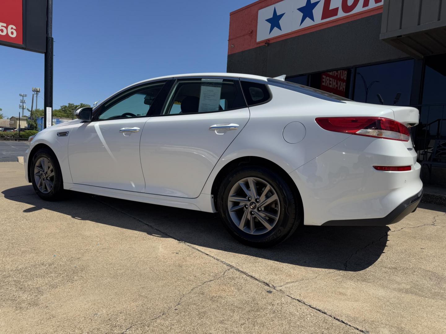 2020 WHITE KIA OPTIMA LX; S; SE (5XXGT4L33LG) , located at 5900 E. Lancaster Ave., Fort Worth, TX, 76112, (817) 457-5456, 0.000000, 0.000000 - Photo#6