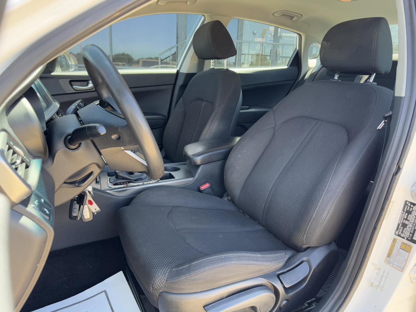 2020 WHITE KIA OPTIMA LX; S; SE (5XXGT4L33LG) , located at 5900 E. Lancaster Ave., Fort Worth, TX, 76112, (817) 457-5456, 0.000000, 0.000000 - Photo#9