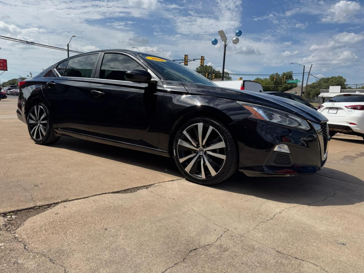 2019 BLACK NISSAN ALTIMA 2.5 SR (1N4BL4CV8KC) , located at 5900 E. Lancaster Ave., Fort Worth, TX, 76112, (817) 457-5456, 0.000000, 0.000000 - Photo#2