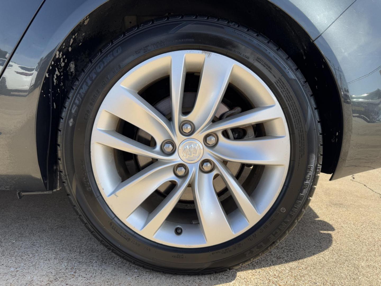 2016 GRAY BUICK REGAL PREMIUM 2 (2G4GS5GX0G9) , located at 5900 E. Lancaster Ave., Fort Worth, TX, 76112, (817) 457-5456, 0.000000, 0.000000 - Photo#21