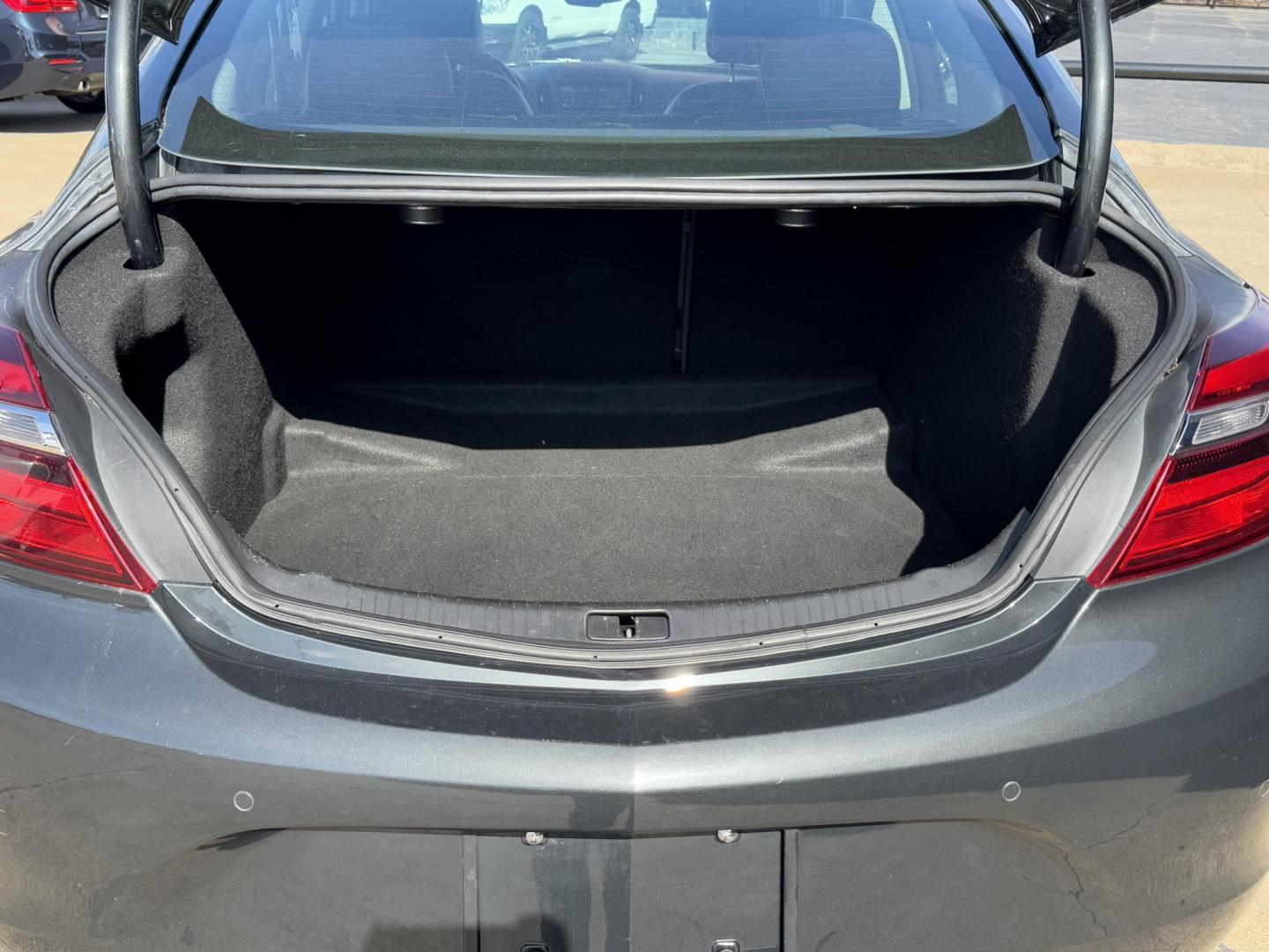 2016 GRAY BUICK REGAL PREMIUM 2 (2G4GS5GX0G9) , located at 5900 E. Lancaster Ave., Fort Worth, TX, 76112, (817) 457-5456, 0.000000, 0.000000 - Photo#5
