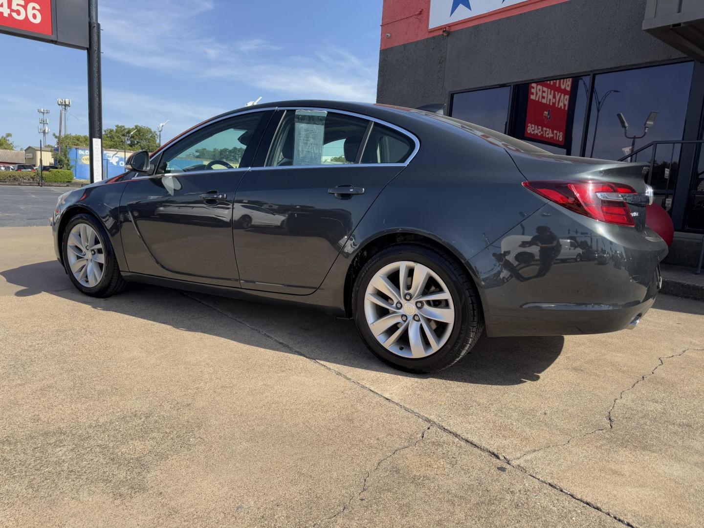 2016 GRAY BUICK REGAL PREMIUM 2 (2G4GS5GX0G9) , located at 5900 E. Lancaster Ave., Fort Worth, TX, 76112, (817) 457-5456, 0.000000, 0.000000 - Photo#6