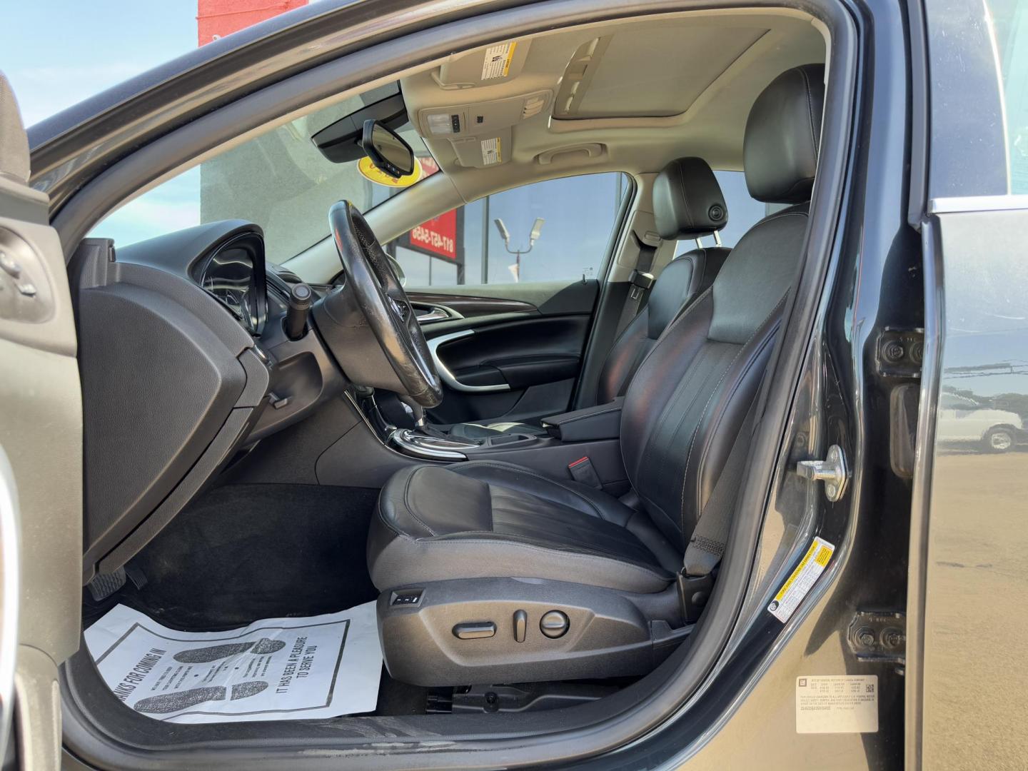 2016 GRAY BUICK REGAL PREMIUM 2 (2G4GS5GX0G9) , located at 5900 E. Lancaster Ave., Fort Worth, TX, 76112, (817) 457-5456, 0.000000, 0.000000 - Photo#8