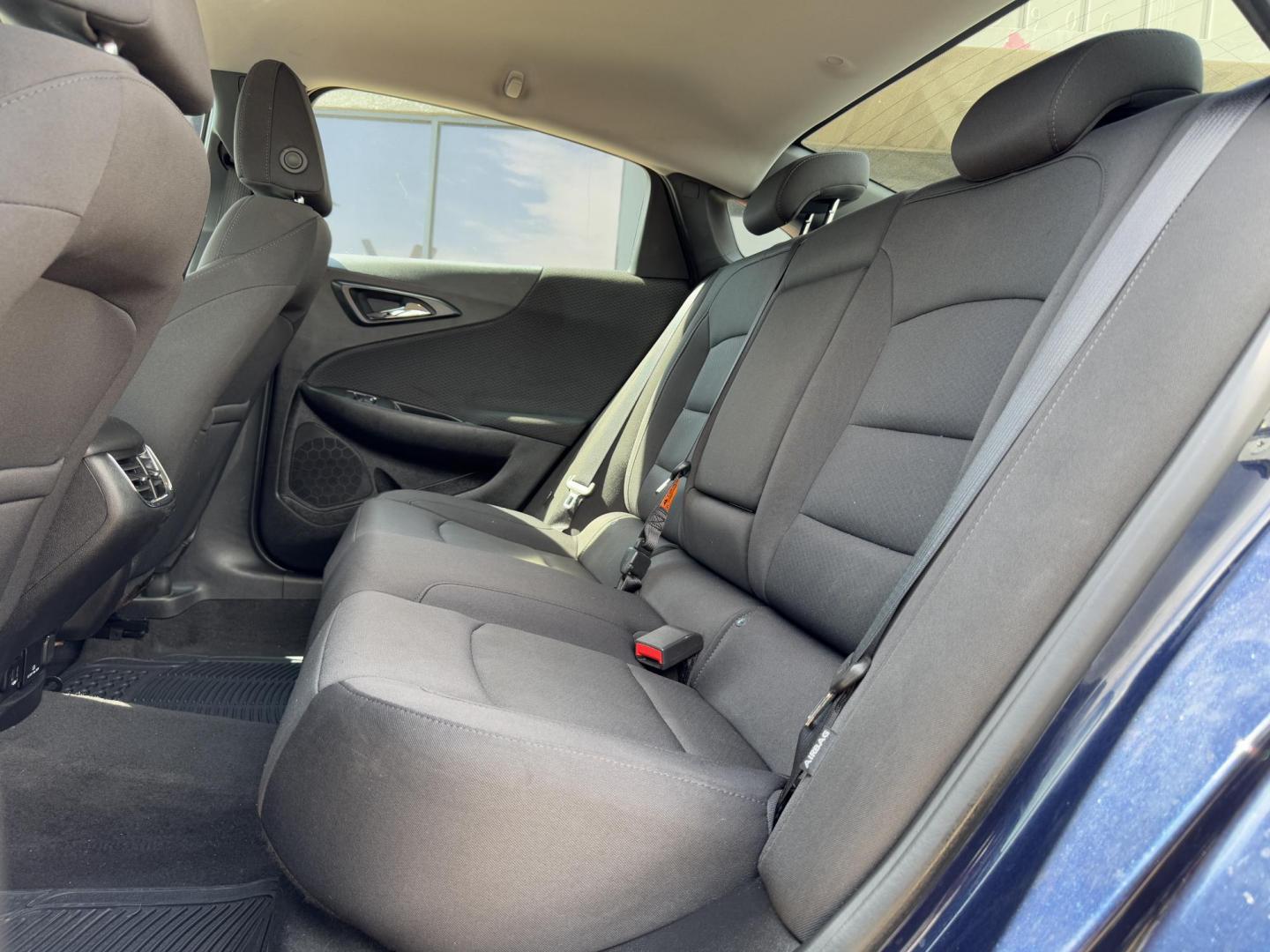 2018 BLUE CHEVROLET MALIBU LT (2LT) (1G1ZF5SU0JF) , located at 5900 E. Lancaster Ave., Fort Worth, TX, 76112, (817) 457-5456, 0.000000, 0.000000 - Photo#11