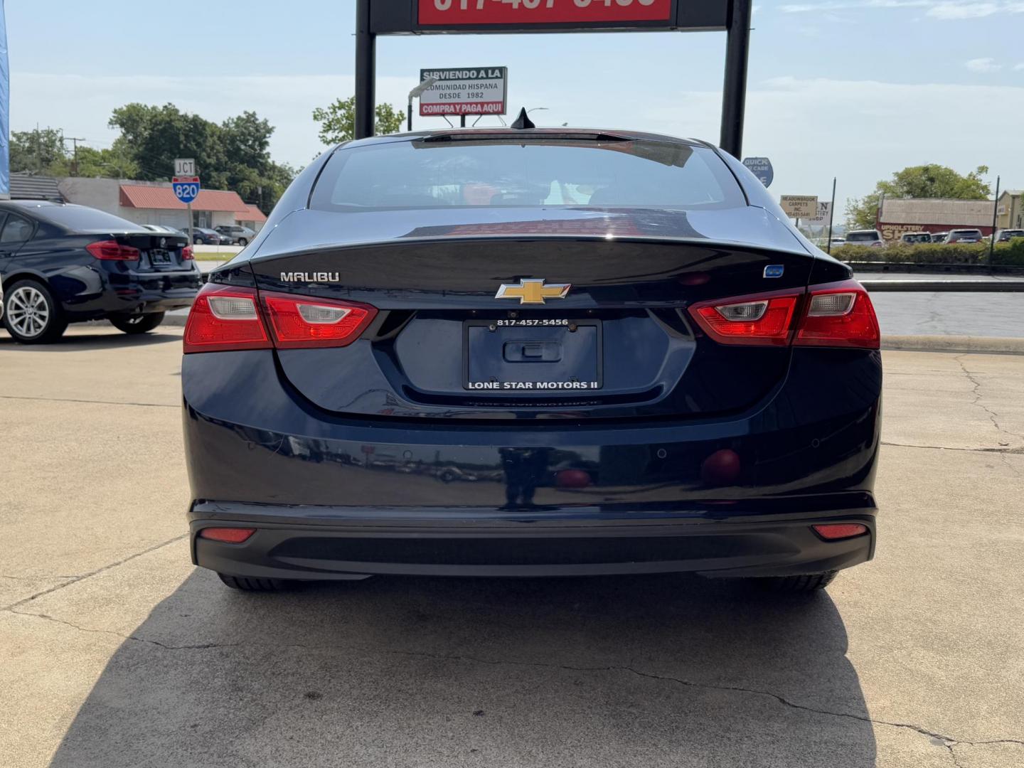2018 BLUE CHEVROLET MALIBU LT (2LT) (1G1ZF5SU0JF) , located at 5900 E. Lancaster Ave., Fort Worth, TX, 76112, (817) 457-5456, 0.000000, 0.000000 - Photo#4