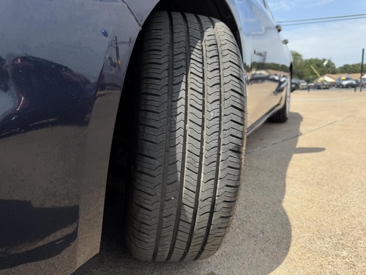2018 BLUE CHEVROLET MALIBU LT (2LT) (1G1ZF5SU0JF) , located at 5900 E. Lancaster Ave., Fort Worth, TX, 76112, (817) 457-5456, 0.000000, 0.000000 - Photo#21