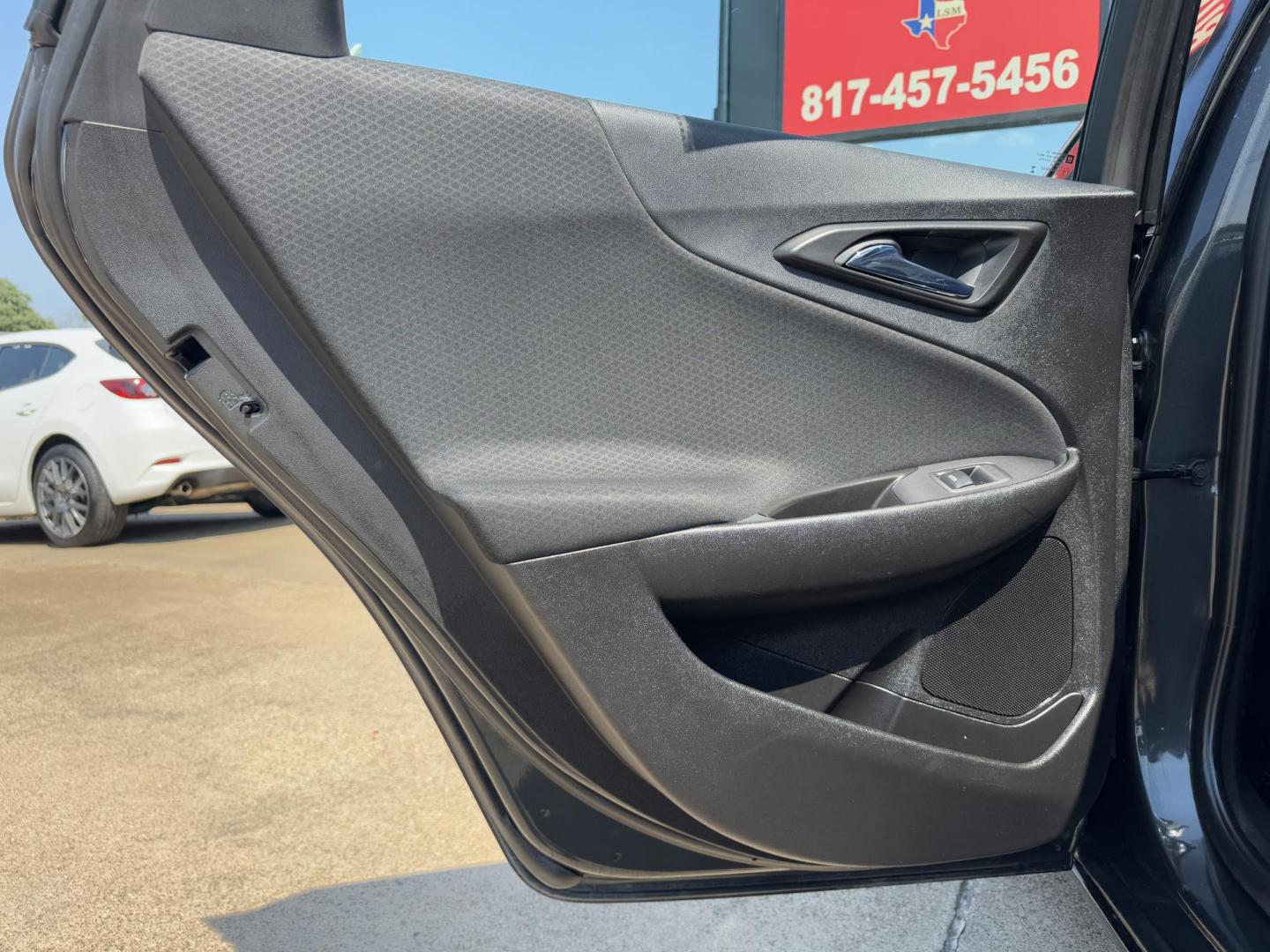2016 GRAY /BLACK CHEVROLET MALIBU LT (1LT) 1LT (1G1ZE5ST1GF) with an 1.5L engine, 6-Speed Automatic transmission, located at 5900 E. Lancaster Ave., Fort Worth, TX, 76112, (817) 457-5456, 0.000000, 0.000000 - The 2016 Chevrolet Malibu 1LT is powered by a 1.5L 4-cylinder engine paired with a 6-speed automatic transmission and front-wheel drive, offering 27 MPG city and 37 MPG highway for excellent fuel efficiency. The sedan comfortably seats 5 passengers and features a well-designed interior for daily dri - Photo#10