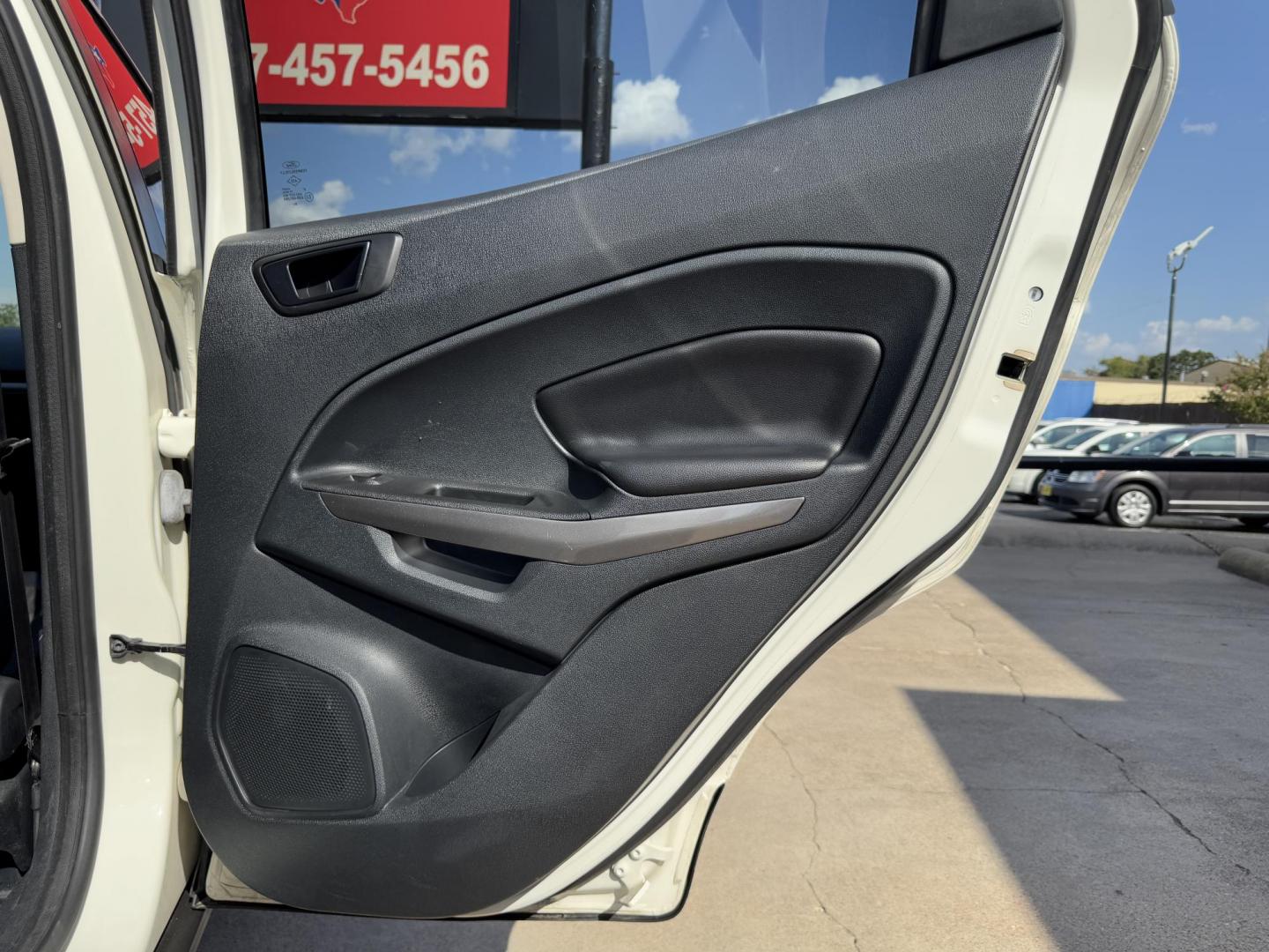 2020 WHITE FORD ECOSPORT SES (MAJ6S3JL9LC) , located at 5900 E. Lancaster Ave., Fort Worth, TX, 76112, (817) 457-5456, 0.000000, 0.000000 - Photo#12
