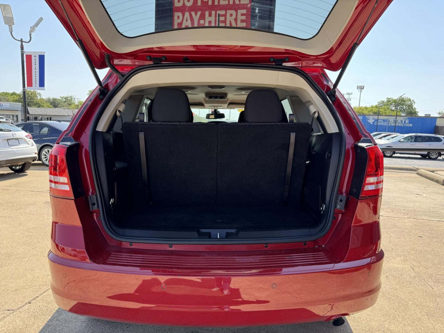 2020 RED DODGE JOURNEY SE (3C4PDCAB2LT) , located at 5900 E. Lancaster Ave., Fort Worth, TX, 76112, (817) 457-5456, 0.000000, 0.000000 - Photo#5