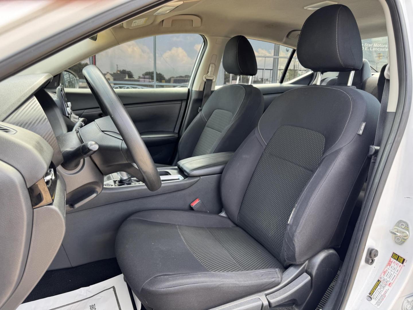 2020 WHITE NISSAN SENTRA S (3N1AB8BV5LY) , located at 5900 E. Lancaster Ave., Fort Worth, TX, 76112, (817) 457-5456, 0.000000, 0.000000 - Photo#9