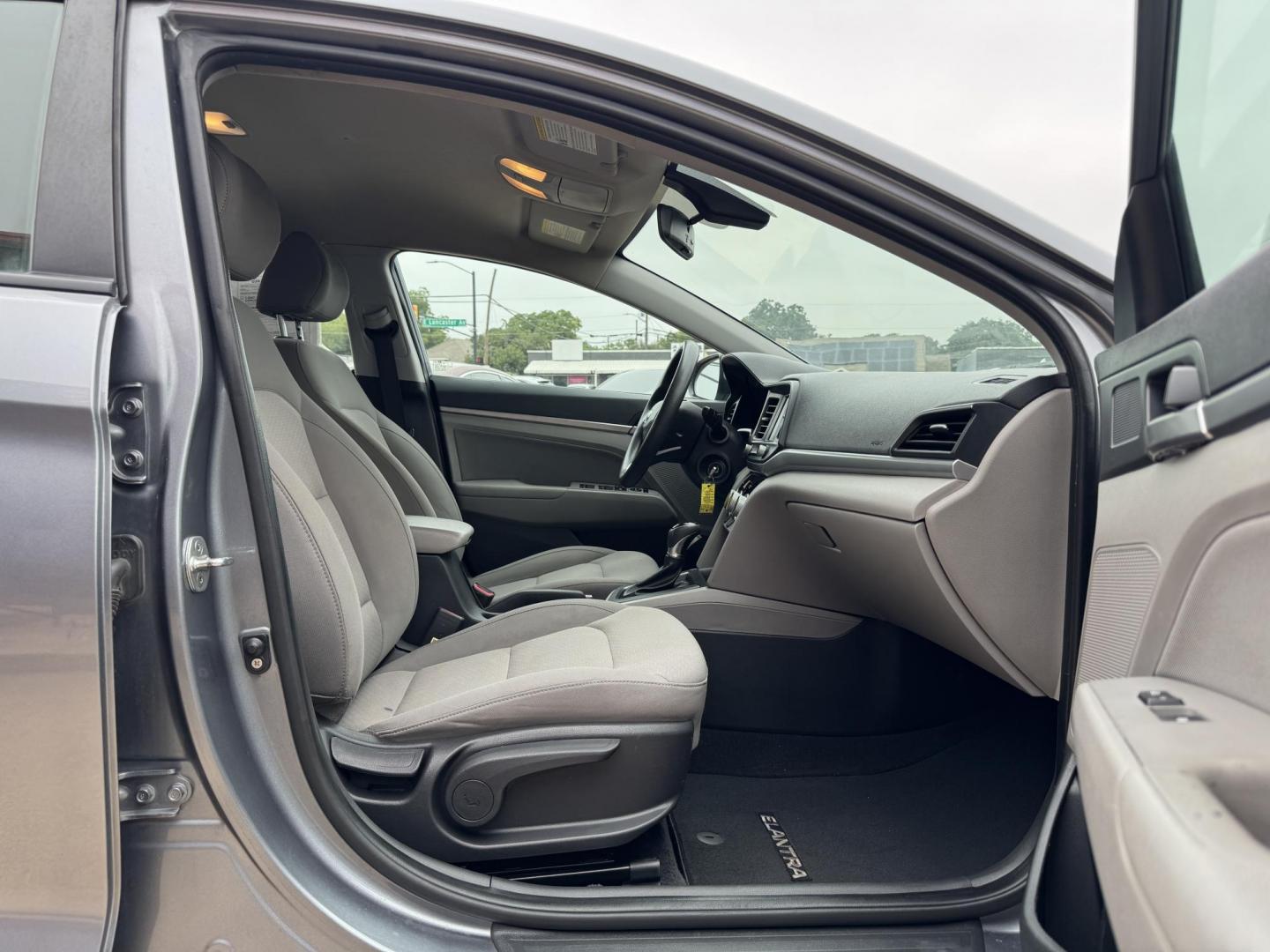 2019 GRAY HYUNDAI ELANTRA LIMITED; SEL (KMHD84LF2KU) , located at 5900 E. Lancaster Ave., Fort Worth, TX, 76112, (817) 457-5456, 0.000000, 0.000000 - Photo#16