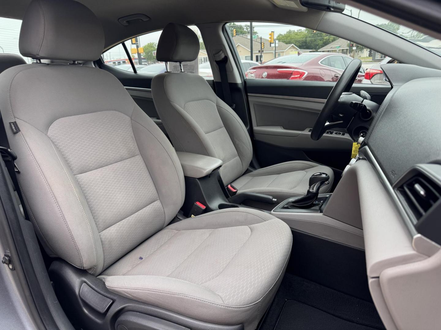 2019 GRAY HYUNDAI ELANTRA LIMITED; SEL (KMHD84LF2KU) , located at 5900 E. Lancaster Ave., Fort Worth, TX, 76112, (817) 457-5456, 0.000000, 0.000000 - Photo#17