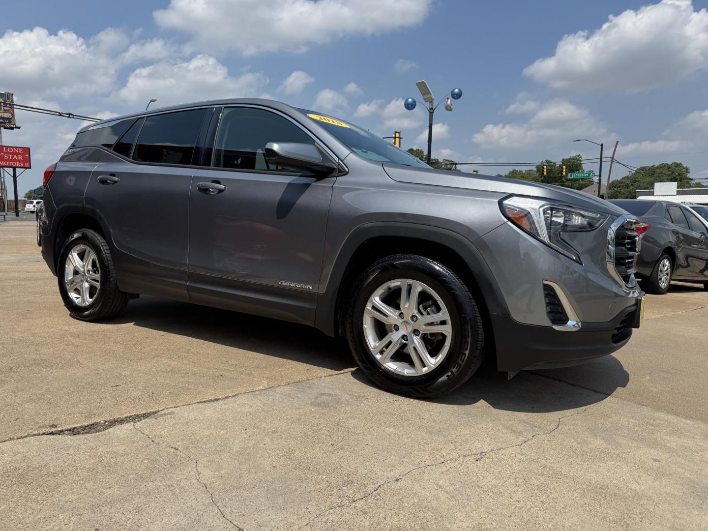2018 GRAY /BLACK GMC TERRAIN SLE SLE (3GKALMEV3JL) with an 1.4L engine, 6-Speed Automatic transmission, located at 5900 E. Lancaster Ave., Fort Worth, TX, 76112, (817) 457-5456, 0.000000, 0.000000 - The 2018 GMC Terrain SLE features a 1.4L turbocharged 4-cylinder engine paired with a 6-speed automatic transmission and front-wheel drive, delivering 26 MPG city and 30 MPG highway. It seats 5 passengers and comes with a comfortable interior in premium cloth. This Terrain includes Android Auto, App - Photo#2