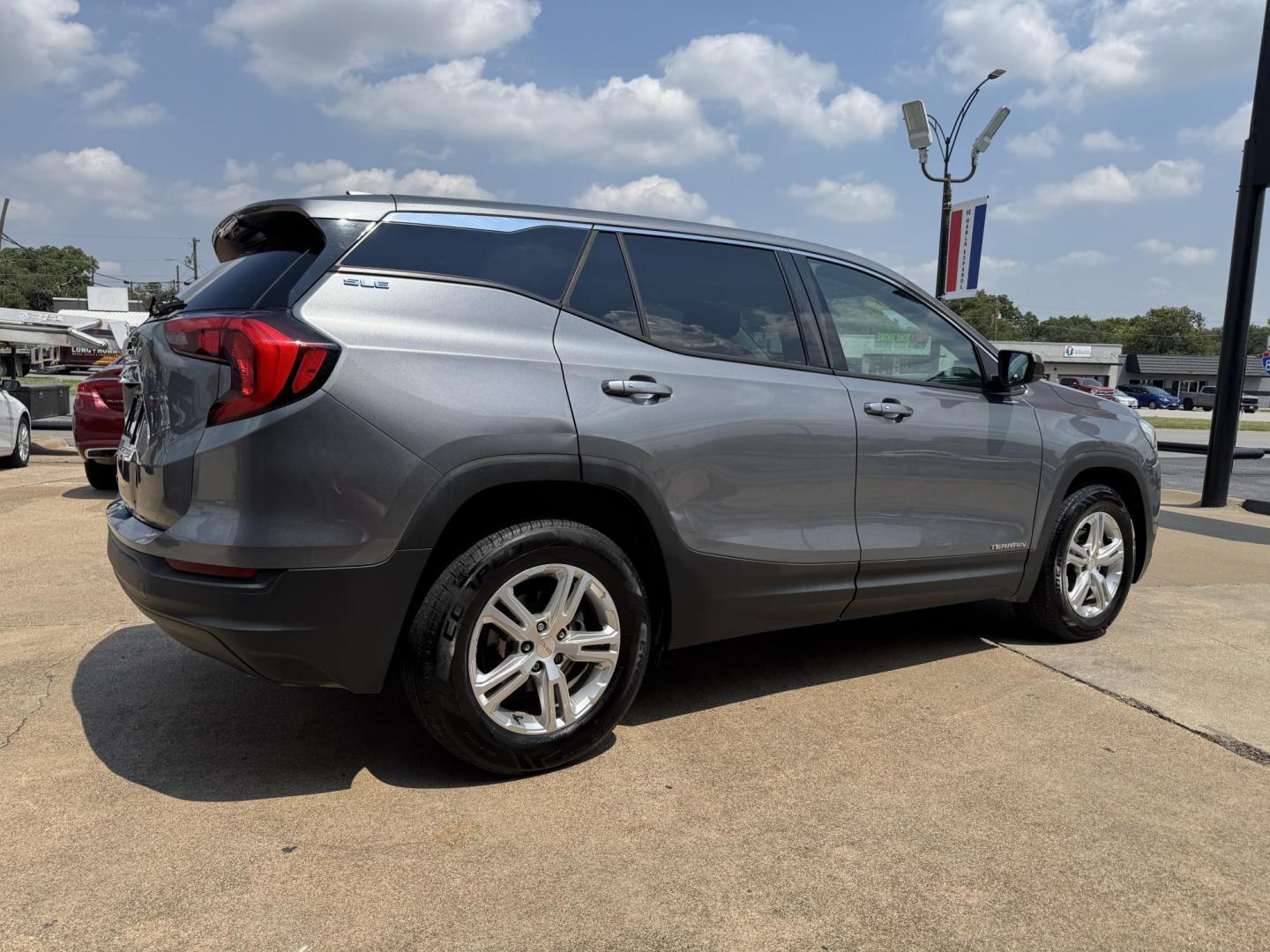 2018 GRAY /BLACK GMC TERRAIN SLE SLE (3GKALMEV3JL) with an 1.4L engine, 6-Speed Automatic transmission, located at 5900 E. Lancaster Ave., Fort Worth, TX, 76112, (817) 457-5456, 0.000000, 0.000000 - The 2018 GMC Terrain SLE features a 1.4L turbocharged 4-cylinder engine paired with a 6-speed automatic transmission and front-wheel drive, delivering 26 MPG city and 30 MPG highway. It seats 5 passengers and comes with a comfortable interior in premium cloth. This Terrain includes Android Auto, App - Photo#3