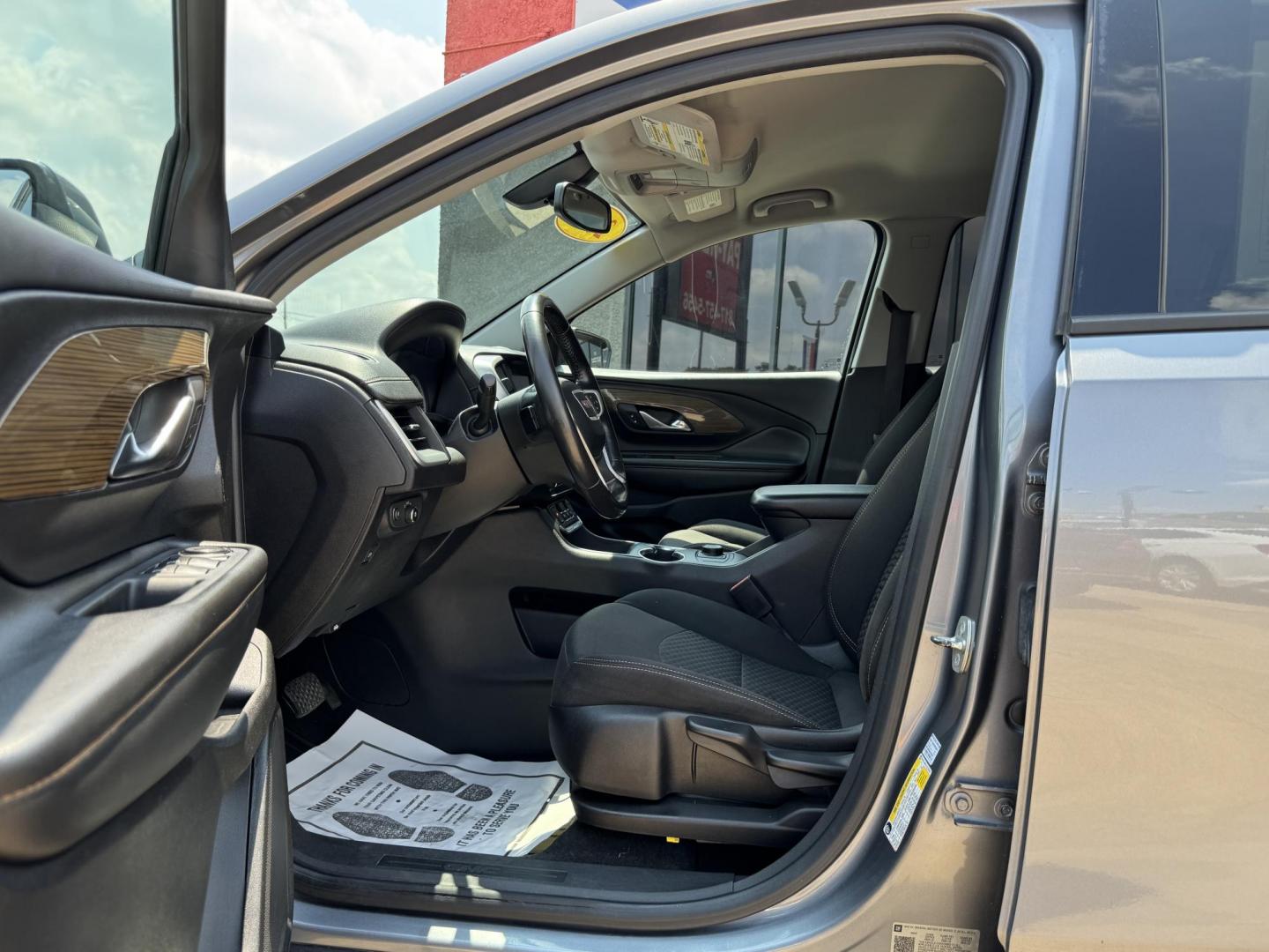 2018 GRAY /BLACK GMC TERRAIN SLE SLE (3GKALMEV3JL) with an 1.4L engine, 6-Speed Automatic transmission, located at 5900 E. Lancaster Ave., Fort Worth, TX, 76112, (817) 457-5456, 0.000000, 0.000000 - The 2018 GMC Terrain SLE features a 1.4L turbocharged 4-cylinder engine paired with a 6-speed automatic transmission and front-wheel drive, delivering 26 MPG city and 30 MPG highway. It seats 5 passengers and comes with a comfortable interior in premium cloth. This Terrain includes Android Auto, App - Photo#8