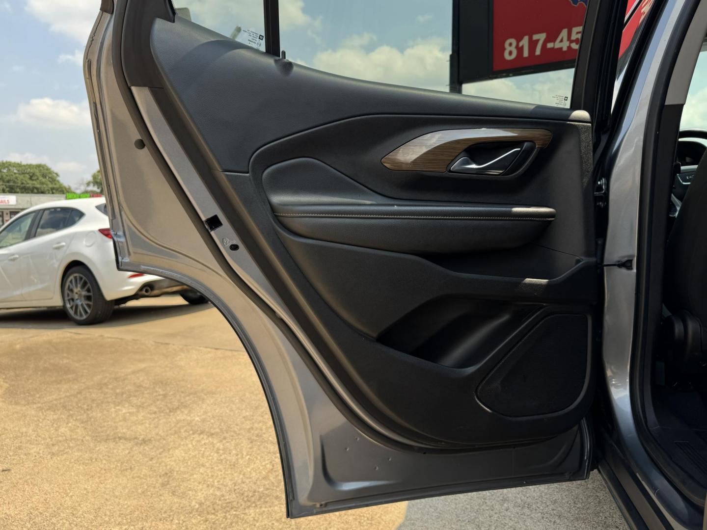 2018 GRAY /BLACK GMC TERRAIN SLE SLE (3GKALMEV3JL) with an 1.4L engine, 6-Speed Automatic transmission, located at 5900 E. Lancaster Ave., Fort Worth, TX, 76112, (817) 457-5456, 0.000000, 0.000000 - The 2018 GMC Terrain SLE features a 1.4L turbocharged 4-cylinder engine paired with a 6-speed automatic transmission and front-wheel drive, delivering 26 MPG city and 30 MPG highway. It seats 5 passengers and comes with a comfortable interior in premium cloth. This Terrain includes Android Auto, App - Photo#10