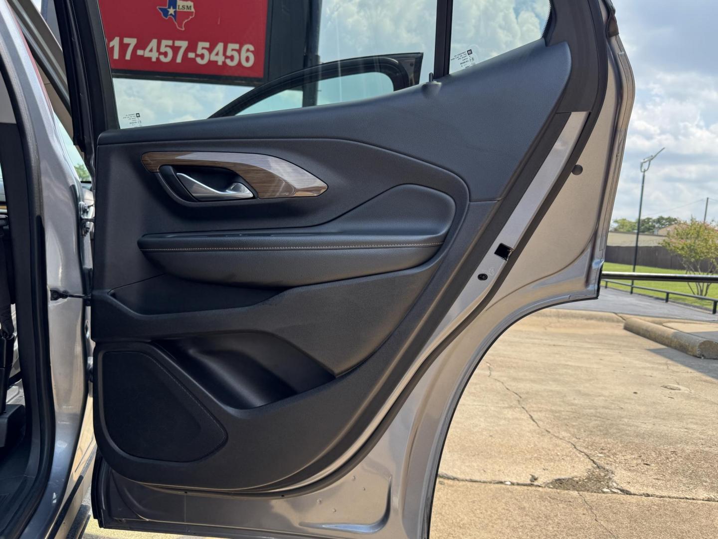 2018 GRAY /BLACK GMC TERRAIN SLE SLE (3GKALMEV3JL) with an 1.4L engine, 6-Speed Automatic transmission, located at 5900 E. Lancaster Ave., Fort Worth, TX, 76112, (817) 457-5456, 0.000000, 0.000000 - The 2018 GMC Terrain SLE features a 1.4L turbocharged 4-cylinder engine paired with a 6-speed automatic transmission and front-wheel drive, delivering 26 MPG city and 30 MPG highway. It seats 5 passengers and comes with a comfortable interior in premium cloth. This Terrain includes Android Auto, App - Photo#12