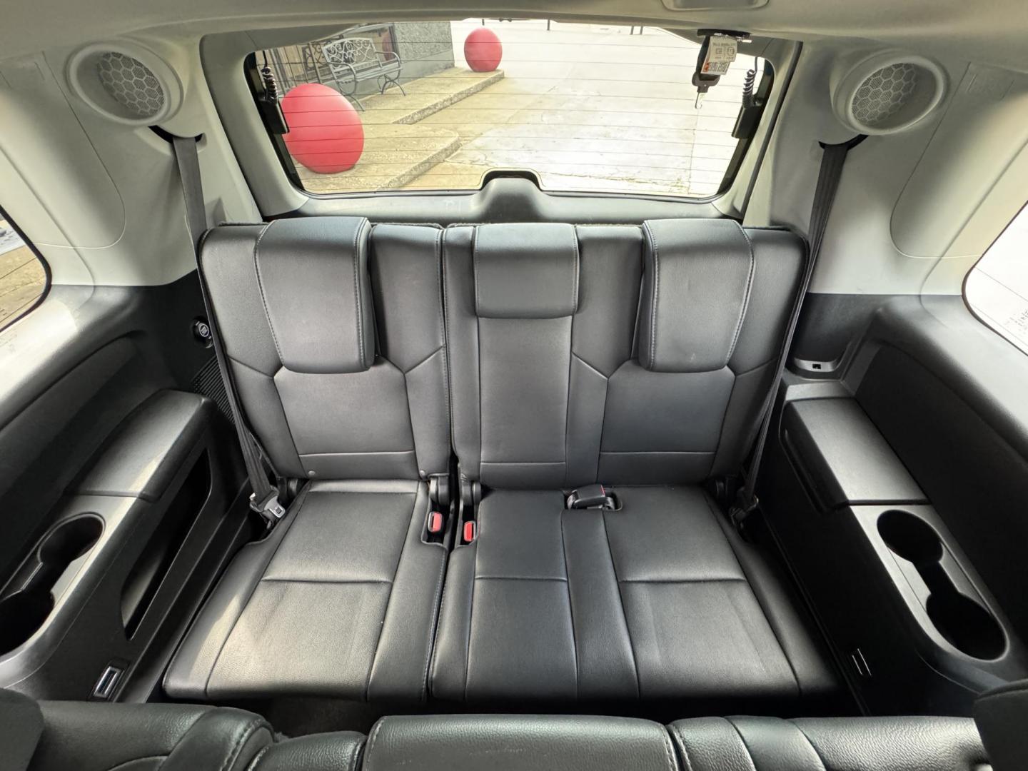2015 GRAY /BLACK HONDA PILOT TOURING-RES Touring 2WD 5-Spd AT with DVD (5FNYF3H90FB) with an 3.5L engine, 5-Speed Automatic transmission, located at 5900 E. Lancaster Ave., Fort Worth, TX, 76112, (817) 457-5456, 0.000000, 0.000000 - The 2015 Honda Pilot Touring is a spacious 8-passenger SUV with a 3.5L V6, 5-speed automatic, leather seats, sunroof, heated front seats, dual-zone climate, rear power outlet, navigation, DVD system, and backup camera. A reliable family SUV with comfort, tech, and safety. - Photo#13
