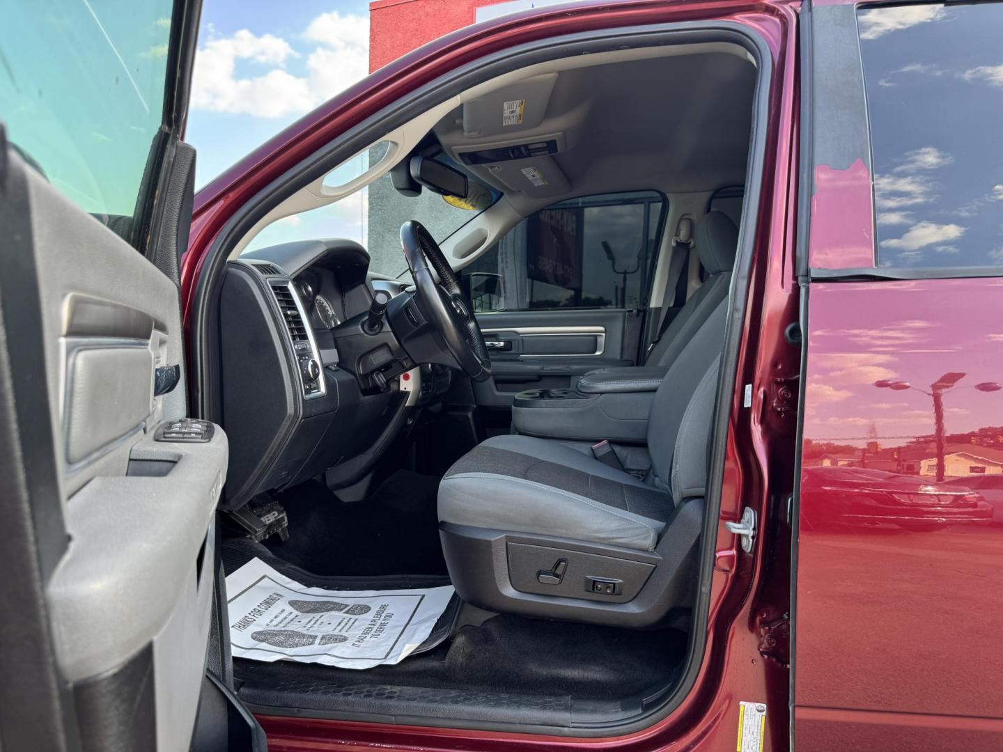 2016 RED /GRAY RAM 1500 SLT; BIG HORN; SLT CREW CAB (1C6RR7LT2GS) with an 5.7L engine, 8-Speed Automatic transmission, located at 5900 E. Lancaster Ave., Fort Worth, TX, 76112, (817) 457-5456, 0.000000, 0.000000 - Check out this 2016 RAM 1500 SLT Crew Cab 4x4, equipped with a 5.7L HEMI V8 and 8-speed automatic transmission. This lifted pickup offers selectable drive modes (2WD, 4WD Auto, 4WD Lock, 4WD Low), front and rear parking assist, tow/haul capability, and a backup camera for confidence on the road. Ins - Photo#8