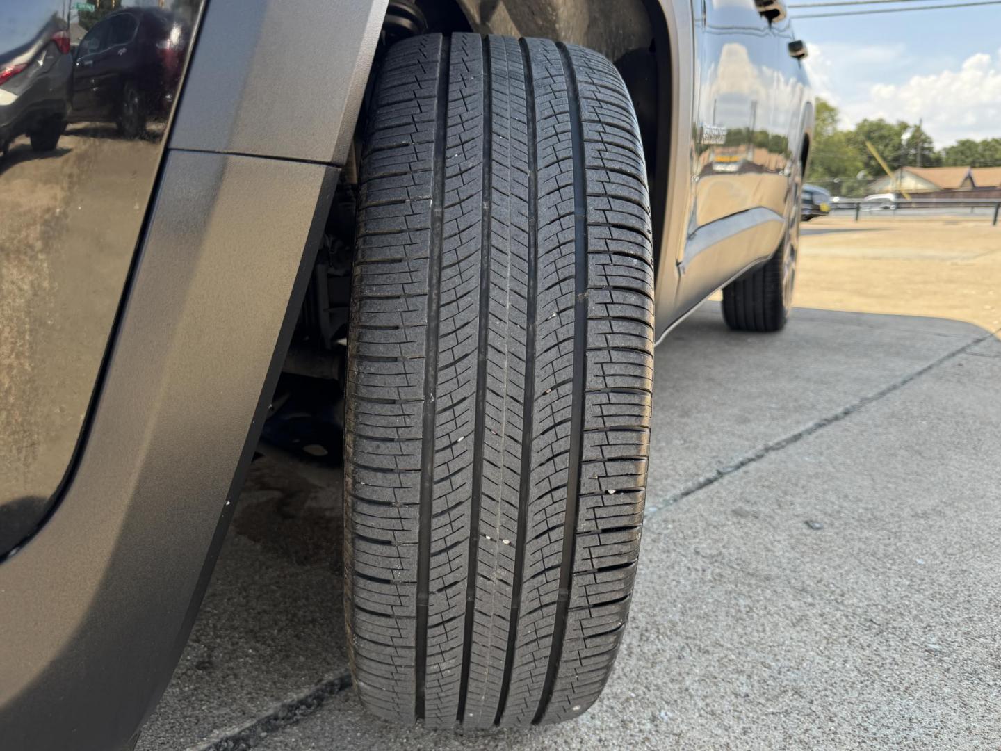 2021 BLACK /BLACK JEEP RENEGADE SPORT Jeepster (ZACNJCABXMP) with an 2.4L engine, 9-Speed Automatic transmission, located at 5900 E. Lancaster Ave., Fort Worth, TX, 76112, (817) 457-5456, 0.000000, 0.000000 - Powered by a 2.4L 4-cylinder engine with a 9-speed automatic transmission and front-wheel drive, this 2021 Jeep Renegade delivers an estimated 22 MPG city and 30 MPG highway. It seats up to 5 passengers and features lane assist, push-button start, backup camera, dual-zone climate control, hands-free - Photo#21