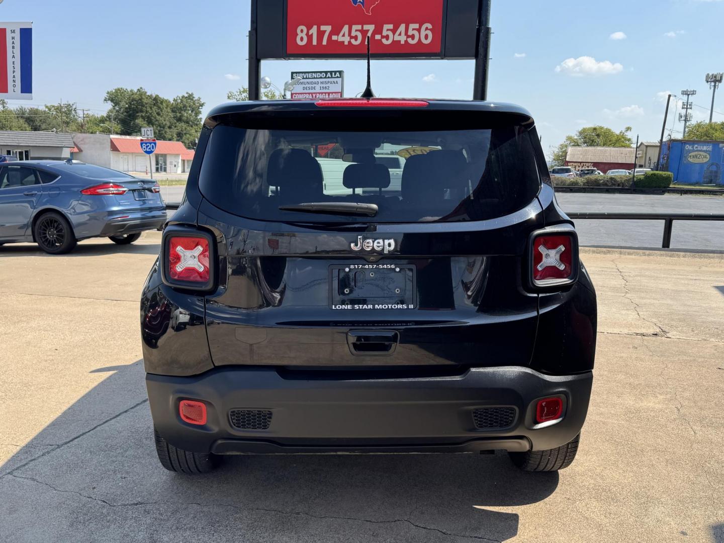 2021 BLACK /BLACK JEEP RENEGADE SPORT Jeepster (ZACNJCABXMP) with an 2.4L engine, 9-Speed Automatic transmission, located at 5900 E. Lancaster Ave., Fort Worth, TX, 76112, (817) 457-5456, 0.000000, 0.000000 - Powered by a 2.4L 4-cylinder engine with a 9-speed automatic transmission and front-wheel drive, this 2021 Jeep Renegade delivers an estimated 22 MPG city and 30 MPG highway. It seats up to 5 passengers and features lane assist, push-button start, backup camera, dual-zone climate control, hands-free - Photo#4