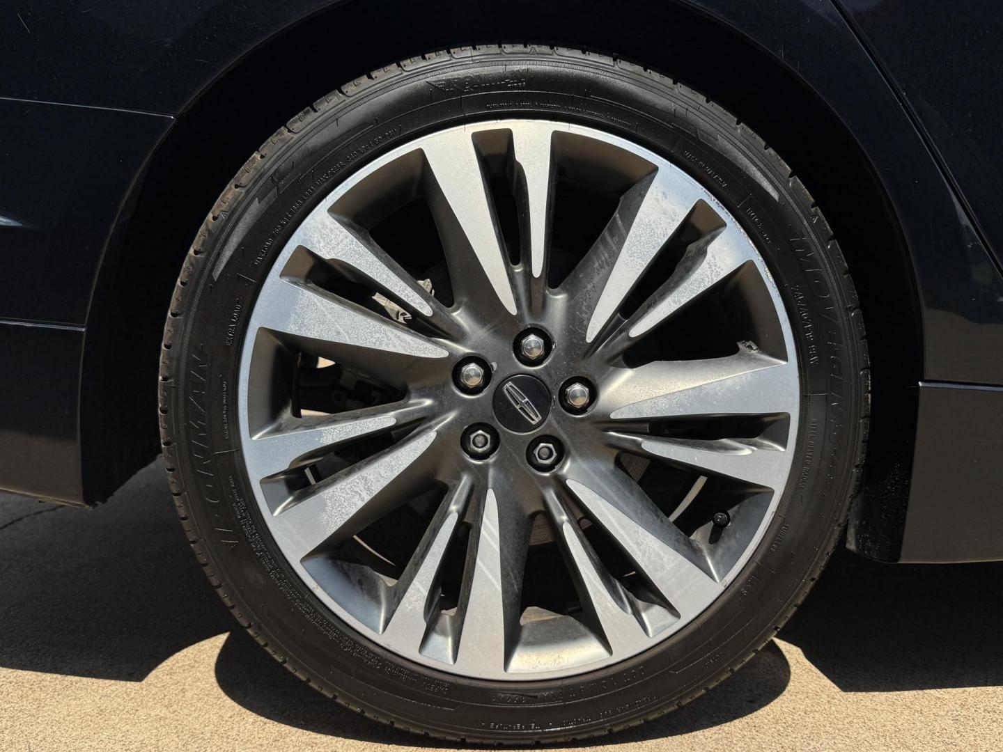 2017 BLACK /BLACK LINCOLN MKZ SELECT HEV SELECT (3LN6L5LU9HR) with an 2.0L engine, CVT AUTOMATIC transmission, located at 5900 E. Lancaster Ave., Fort Worth, TX, 76112, (817) 457-5456, 0.000000, 0.000000 - The 2017 Lincoln MKZ Hybrid Select is powered by a 2.0L 4-cylinder hybrid engine paired with a continuously variable transmission (CVT) and front-wheel drive, delivering efficient performance and smooth handling. The luxurious interior includes leather seats, front and rear heated seats, heated stee - Photo#22