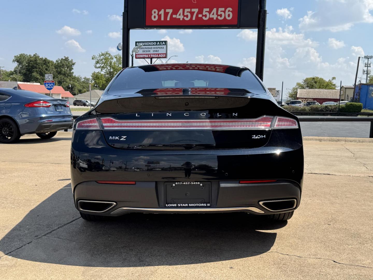 2017 BLACK /BLACK LINCOLN MKZ SELECT HEV SELECT (3LN6L5LU9HR) with an 2.0L engine, CVT AUTOMATIC transmission, located at 5900 E. Lancaster Ave., Fort Worth, TX, 76112, (817) 457-5456, 0.000000, 0.000000 - The 2017 Lincoln MKZ Hybrid Select is powered by a 2.0L 4-cylinder hybrid engine paired with a continuously variable transmission (CVT) and front-wheel drive, delivering efficient performance and smooth handling. The luxurious interior includes leather seats, front and rear heated seats, heated stee - Photo#4