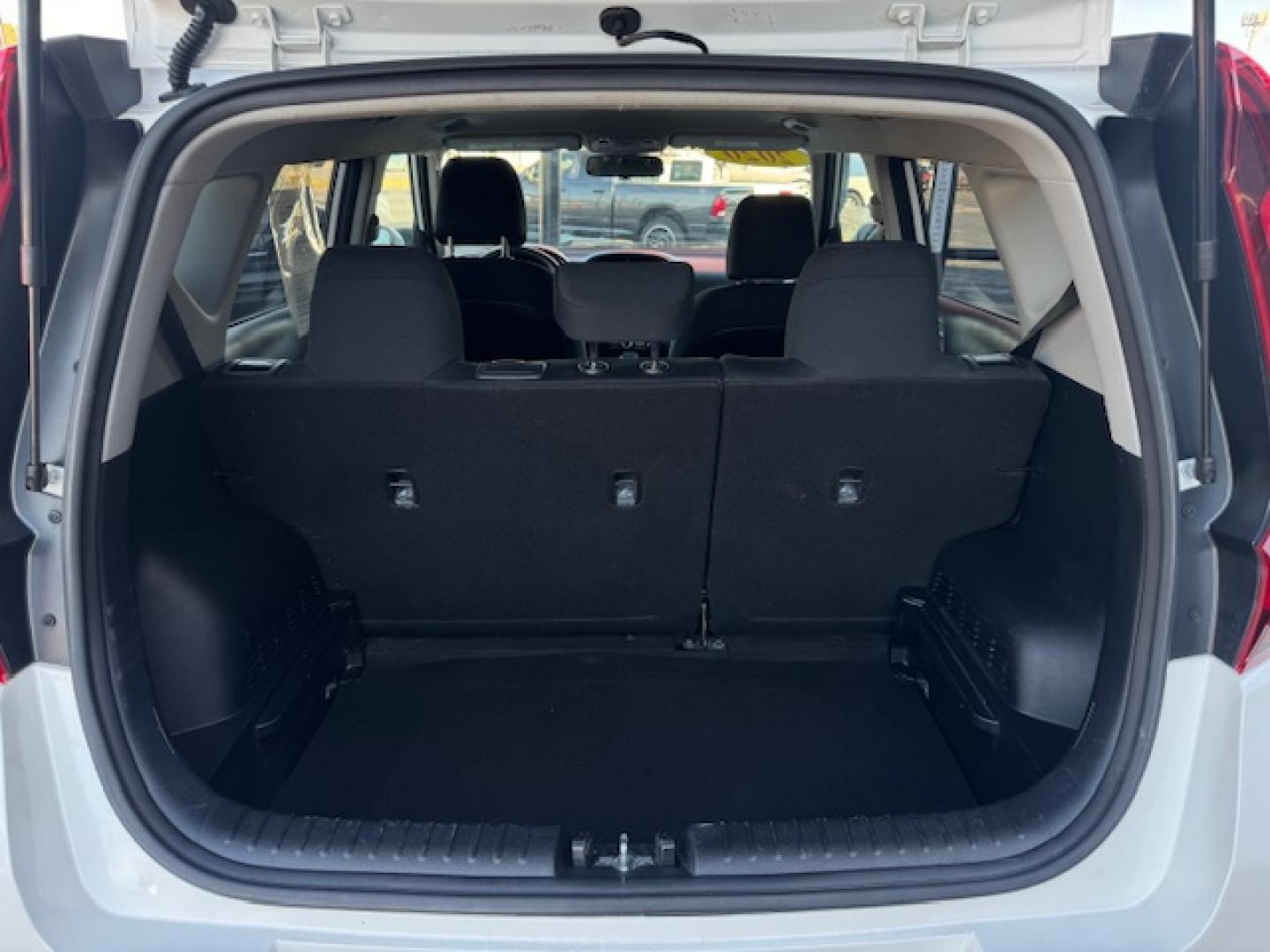 2020 WHITE KIA SOUL LX; S; X-LINE (KNDJ23AU4L7) , located at 5900 E. Lancaster Ave., Fort Worth, TX, 76112, (817) 457-5456, 0.000000, 0.000000 - Photo#5