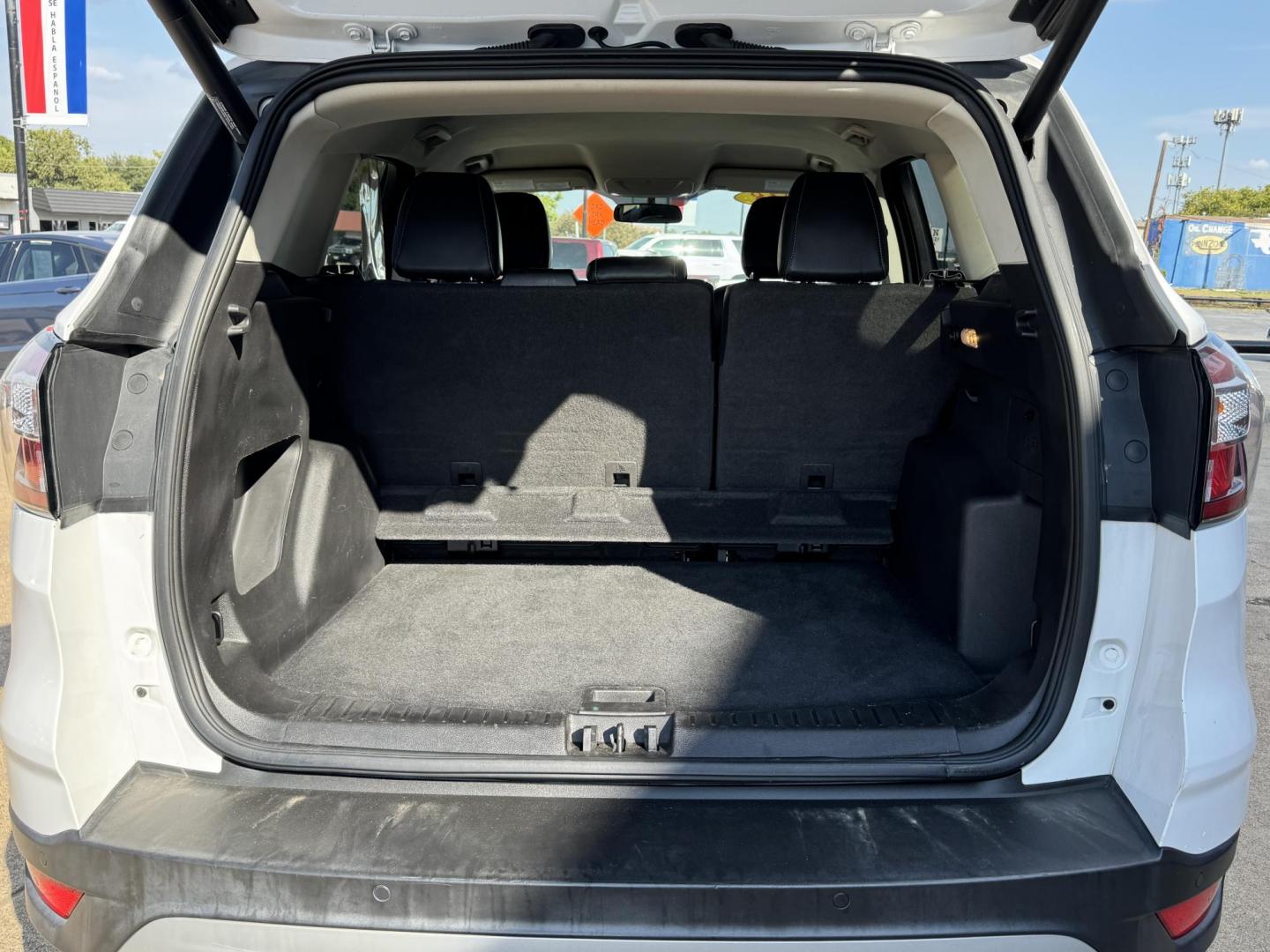 2018 WHITE /BLACK FORD ESCAPE SEL (1FMCU9HD4JU) , located at 5900 E. Lancaster Ave., Fort Worth, TX, 76112, (817) 457-5456, 0.000000, 0.000000 - Photo#5