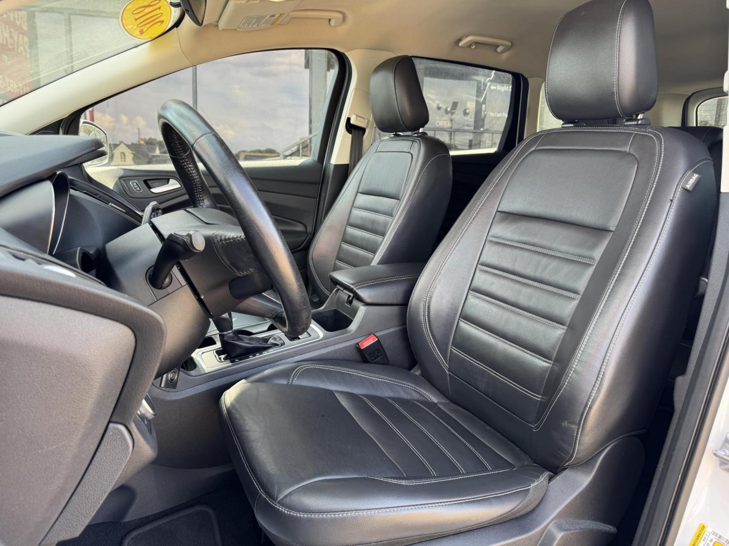 2018 WHITE /BLACK FORD ESCAPE SEL (1FMCU9HD4JU) , located at 5900 E. Lancaster Ave., Fort Worth, TX, 76112, (817) 457-5456, 0.000000, 0.000000 - Photo#9