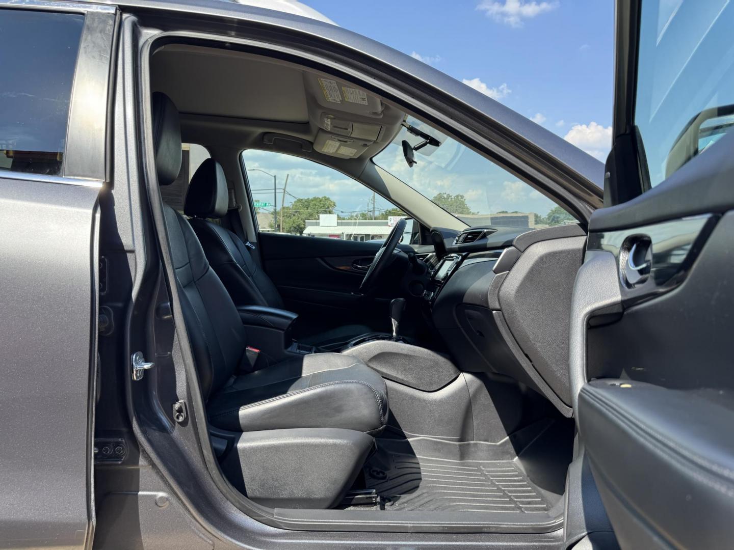 2015 BROWN /BLACK NISSAN ROGUE SL (5N1AT2MT9FC) with an 2.5L engine, CVT transmission, located at 5900 E. Lancaster Ave., Fort Worth, TX, 76112, (817) 457-5456, 0.000000, 0.000000 - The 2015 Nissan Rogue SL offers efficiency, comfort, and advanced tech. Powered by a 2.5L 4-cylinder engine with CVT, it delivers up to 33 MPG highway. Features include leather heated seats, moonroof, dual-zone climate control, navigation with satellite view, and a surround-view camera system with f - Photo#16