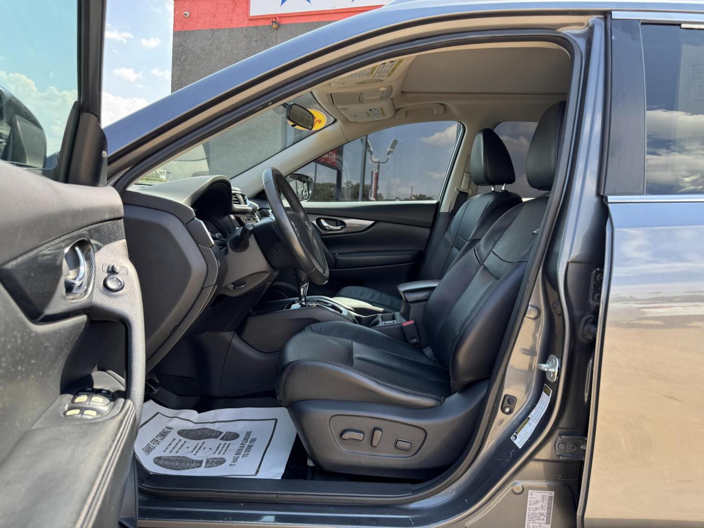 2015 BROWN /BLACK NISSAN ROGUE SL (5N1AT2MT9FC) with an 2.5L engine, CVT transmission, located at 5900 E. Lancaster Ave., Fort Worth, TX, 76112, (817) 457-5456, 0.000000, 0.000000 - The 2015 Nissan Rogue SL offers efficiency, comfort, and advanced tech. Powered by a 2.5L 4-cylinder engine with CVT, it delivers up to 33 MPG highway. Features include leather heated seats, moonroof, dual-zone climate control, navigation with satellite view, and a surround-view camera system with f - Photo#9