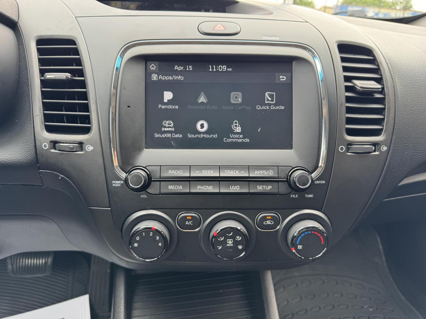 2018 WHITE /BLACK KIA FORTE LX; S LX (3KPFL4A70JE) with an 2.0L engine, 6-Speed Automatic transmission, located at 5900 E. Lancaster Ave., Fort Worth, TX, 76112, (817) 457-5456, 0.000000, 0.000000 - The 2018 Kia Forte LX combines efficiency and comfort with a 2.0L 4-cylinder engine, 6-speed automatic transmission, and impressive 29 city / 37 highway MPG. It seats five with spacious legroom and features a backup camera, phone connectivity, 4-wheel ABS disc brakes, and coil spring suspension. A r - Photo#19