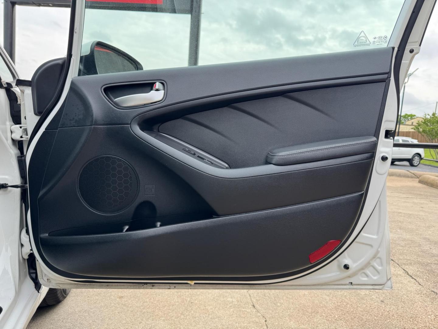 2018 WHITE /BLACK KIA FORTE LX; S LX (3KPFL4A70JE) with an 2.0L engine, 6-Speed Automatic transmission, located at 5900 E. Lancaster Ave., Fort Worth, TX, 76112, (817) 457-5456, 0.000000, 0.000000 - The 2018 Kia Forte LX combines efficiency and comfort with a 2.0L 4-cylinder engine, 6-speed automatic transmission, and impressive 29 city / 37 highway MPG. It seats five with spacious legroom and features a backup camera, phone connectivity, 4-wheel ABS disc brakes, and coil spring suspension. A r - Photo#15