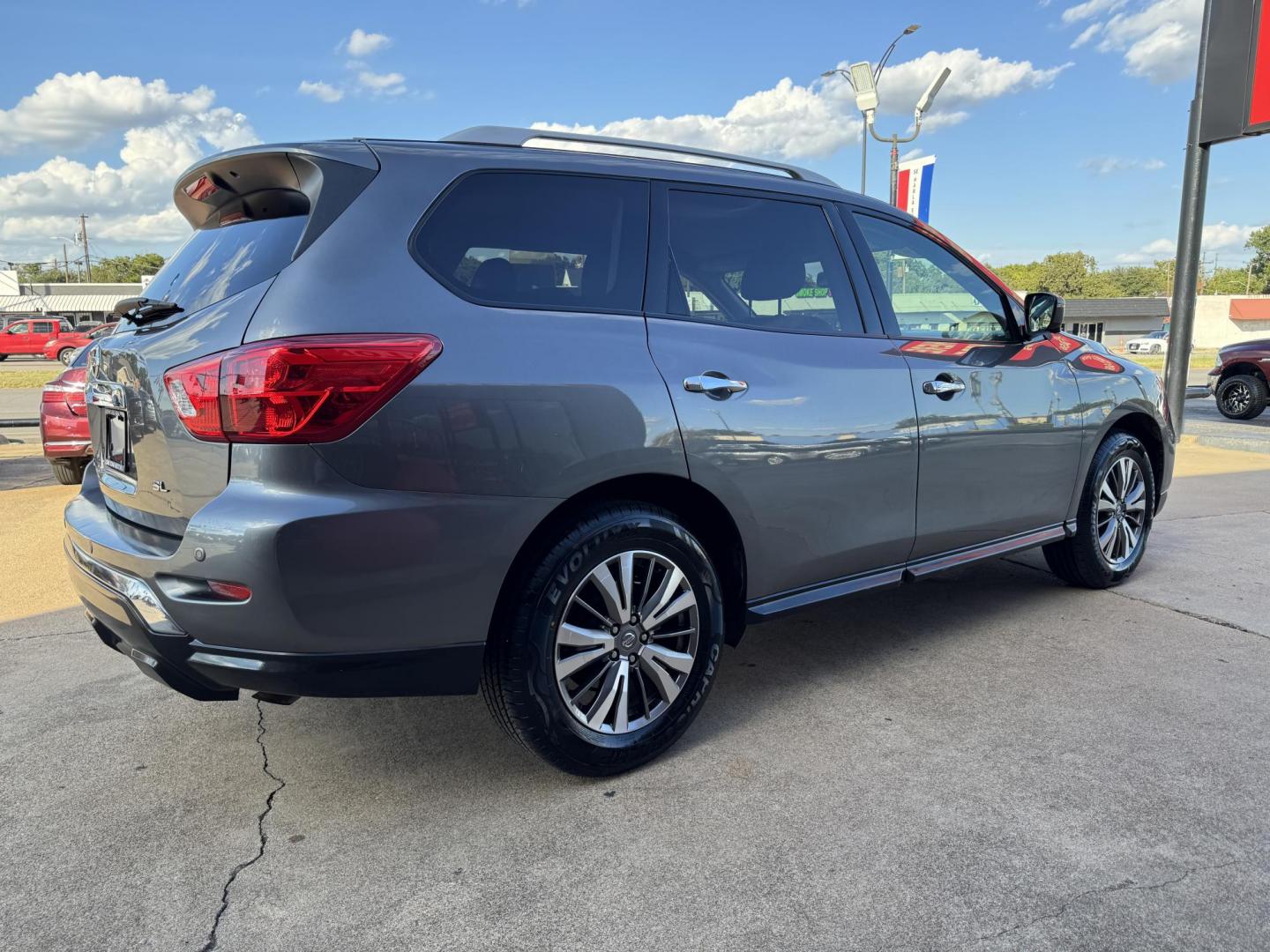 2019 GRAY /BLACK NISSAN PATHFINDER S; SL; PL (5N1DR2MN8KC) , located at 5900 E. Lancaster Ave., Fort Worth, TX, 76112, (817) 457-5456, 0.000000, 0.000000 - Photo#3
