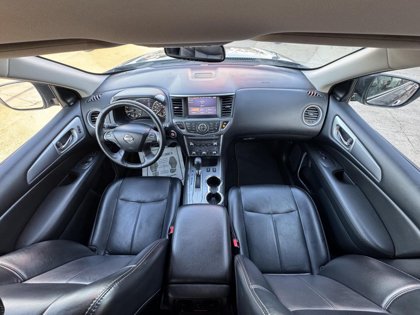 2019 GRAY /BLACK NISSAN PATHFINDER S; SL; PL (5N1DR2MN8KC) , located at 5900 E. Lancaster Ave., Fort Worth, TX, 76112, (817) 457-5456, 0.000000, 0.000000 - Photo#21