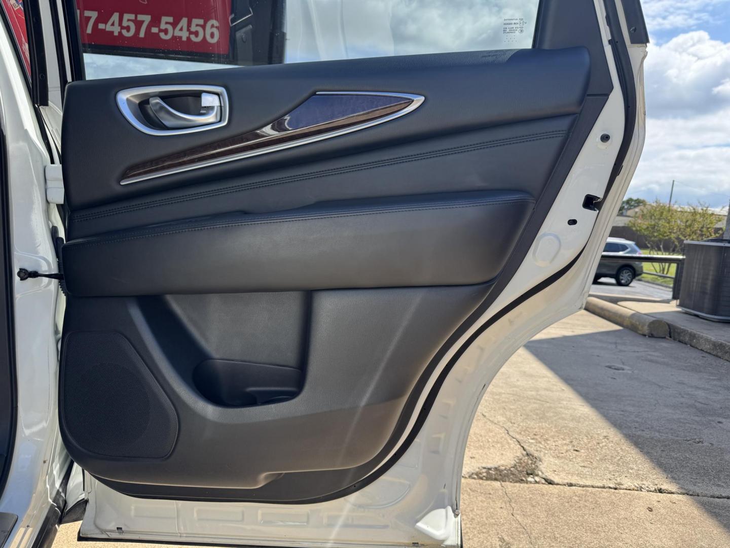 2015 WHITE /BLACK INFINITI QX60 BASE BASE AWD (5N1AL0MM5FC) with an 3.5L engine, CVT transmission, located at 5900 E. Lancaster Ave., Fort Worth, TX, 76112, (817) 457-5456, 0.000000, 0.000000 - The 2015 Infiniti QX60 AWD combines luxury and practicality with a 3.5L V6 engine and CVT transmission, offering 19 city / 26 highway MPG. This 7-passenger SUV is fully loaded with a sunroof, heated steering wheel, navigation, dual climate control, park assist, rear hatch button, third-row seating, - Photo#15