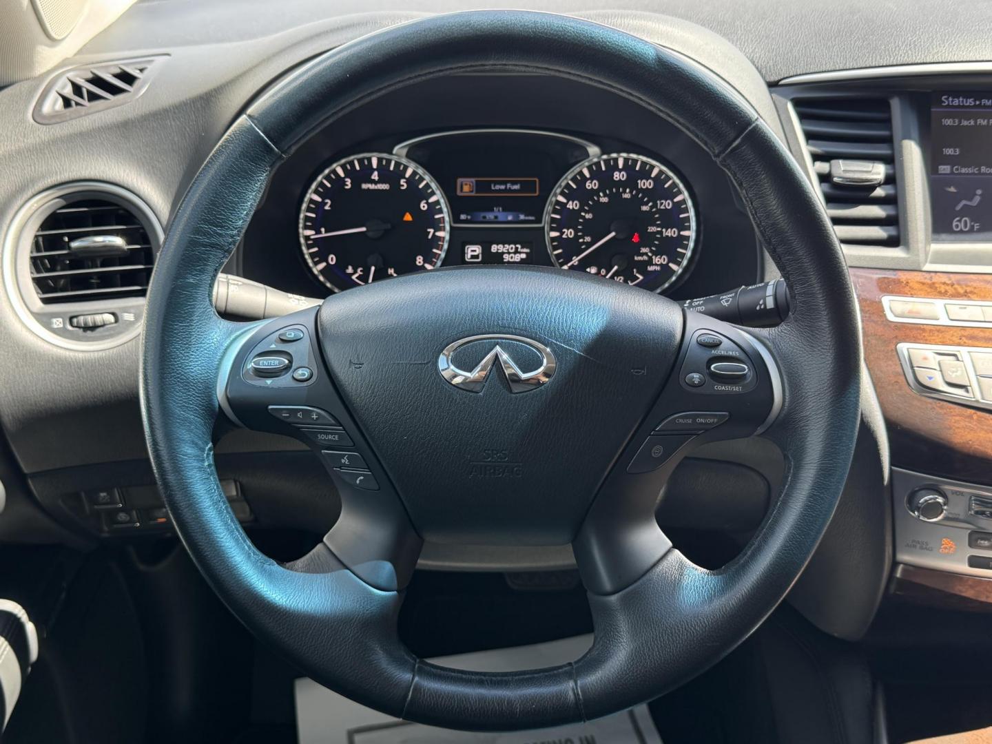 2015 WHITE /BLACK INFINITI QX60 BASE BASE AWD (5N1AL0MM5FC) with an 3.5L engine, CVT transmission, located at 5900 E. Lancaster Ave., Fort Worth, TX, 76112, (817) 457-5456, 0.000000, 0.000000 - The 2015 Infiniti QX60 AWD combines luxury and practicality with a 3.5L V6 engine and CVT transmission, offering 19 city / 26 highway MPG. This 7-passenger SUV is fully loaded with a sunroof, heated steering wheel, navigation, dual climate control, park assist, rear hatch button, third-row seating, - Photo#22